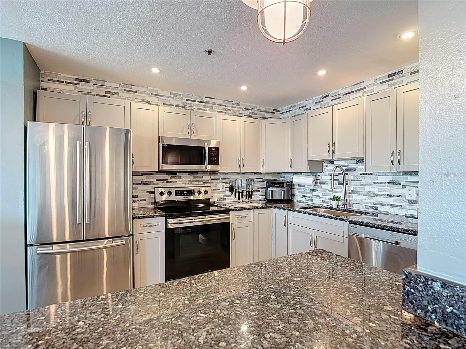 5722 BISCAYNE CT #304 — photo 17