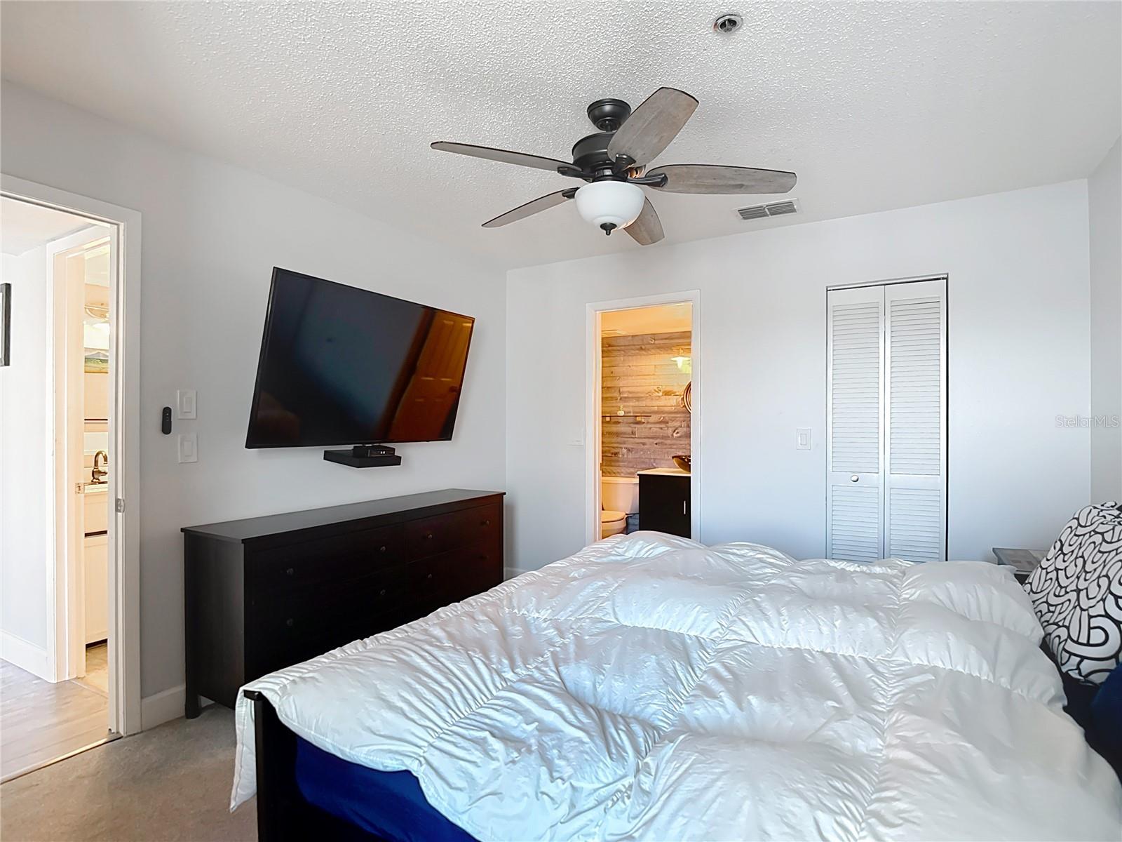 5722 BISCAYNE CT #304 — photo 44