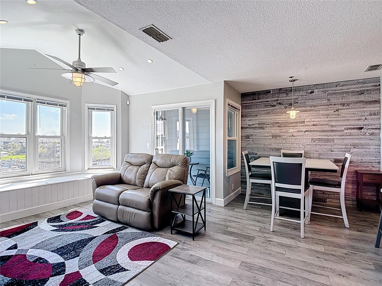 5722 BISCAYNE CT #304 — photo 32