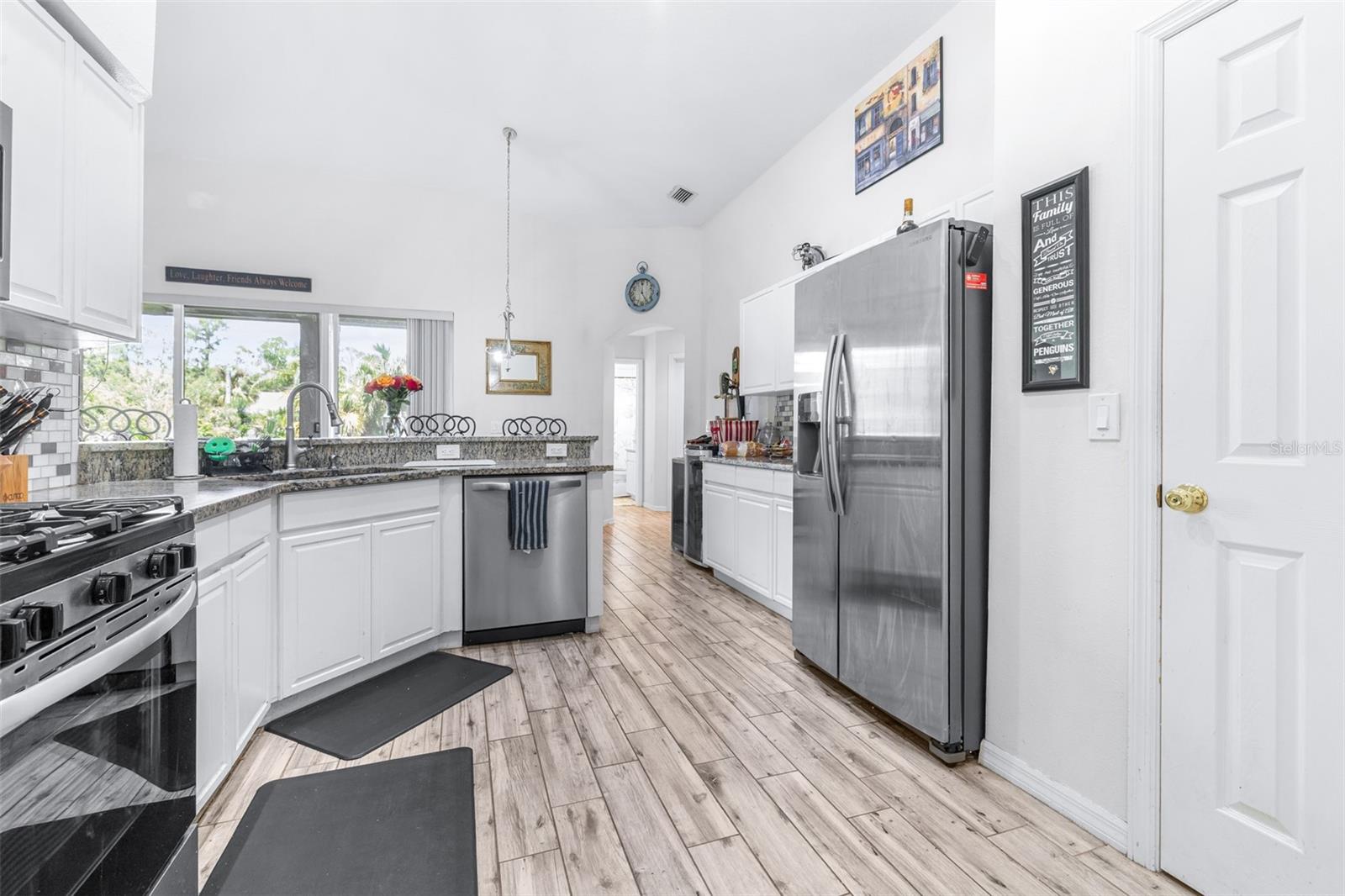 17012 FALCONRIDGE RD — photo 25