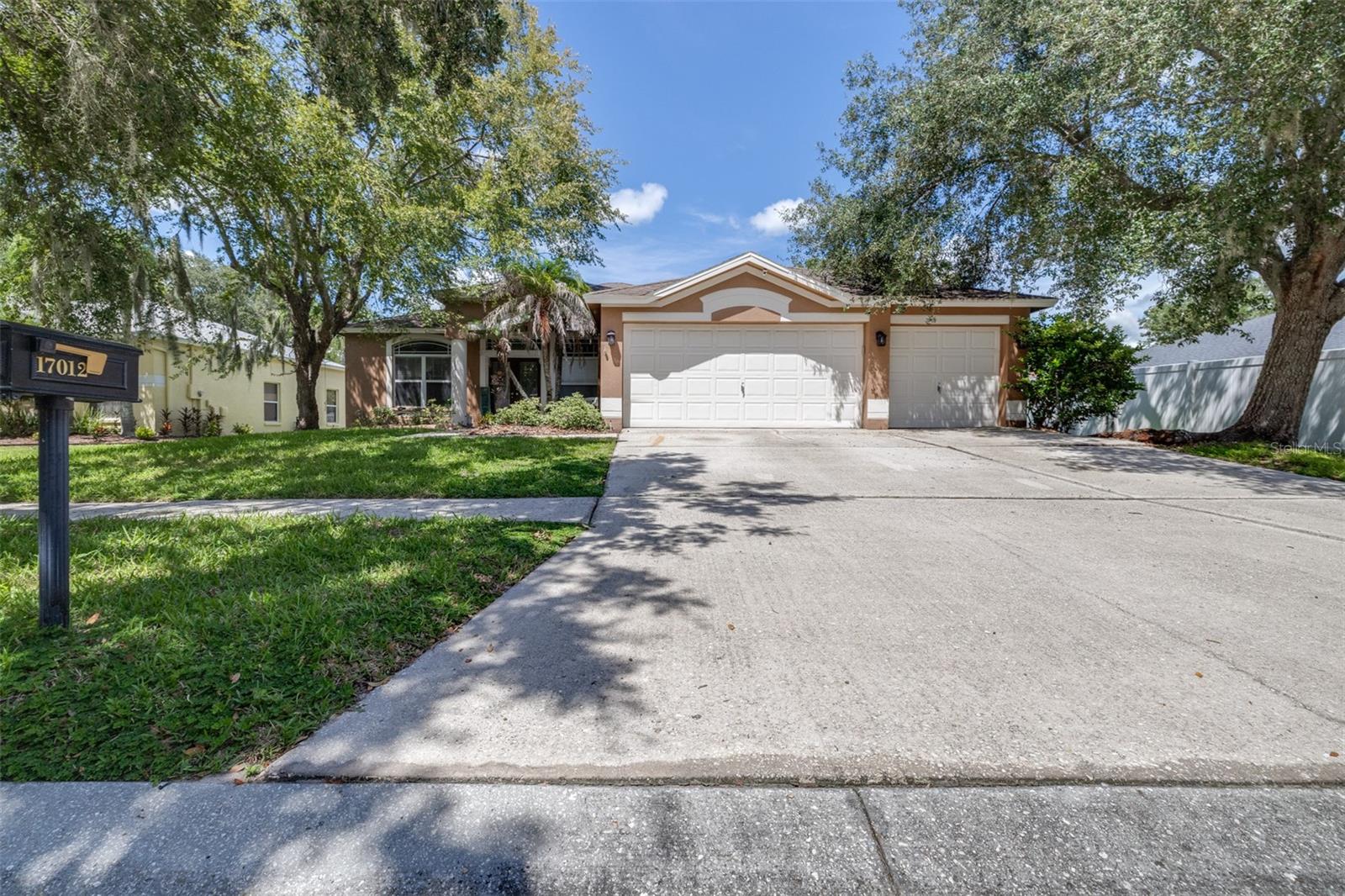 17012 FALCONRIDGE RD — photo 3