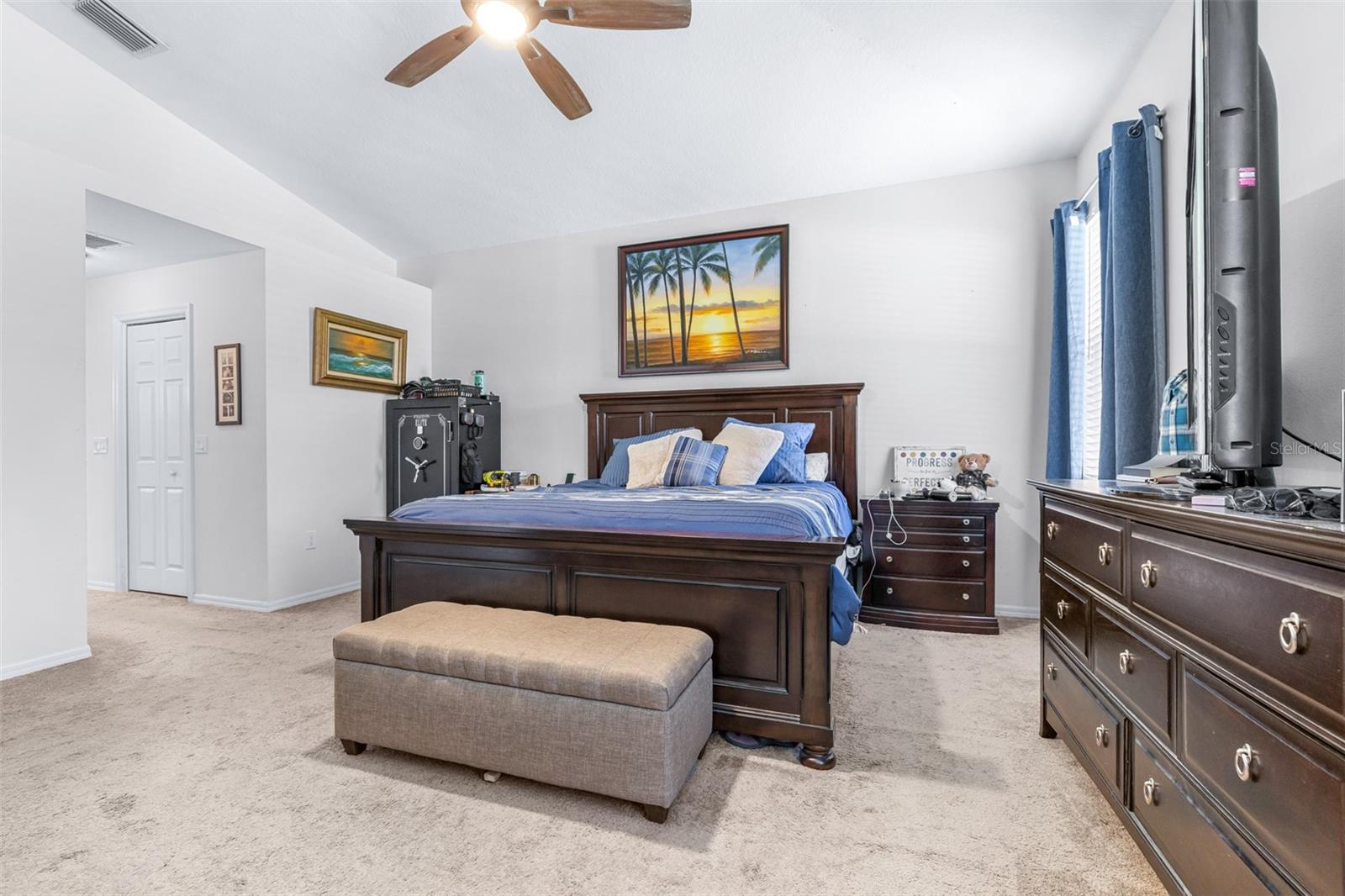 17012 FALCONRIDGE RD — photo 33