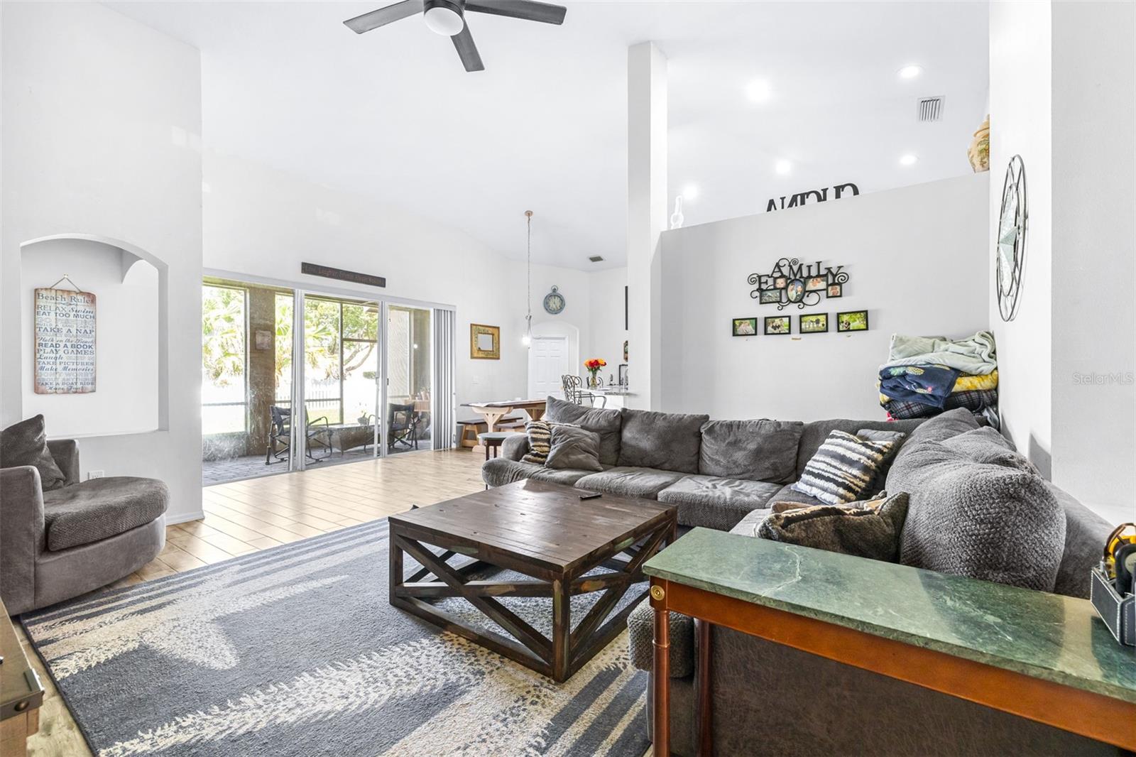 17012 FALCONRIDGE RD — photo 17