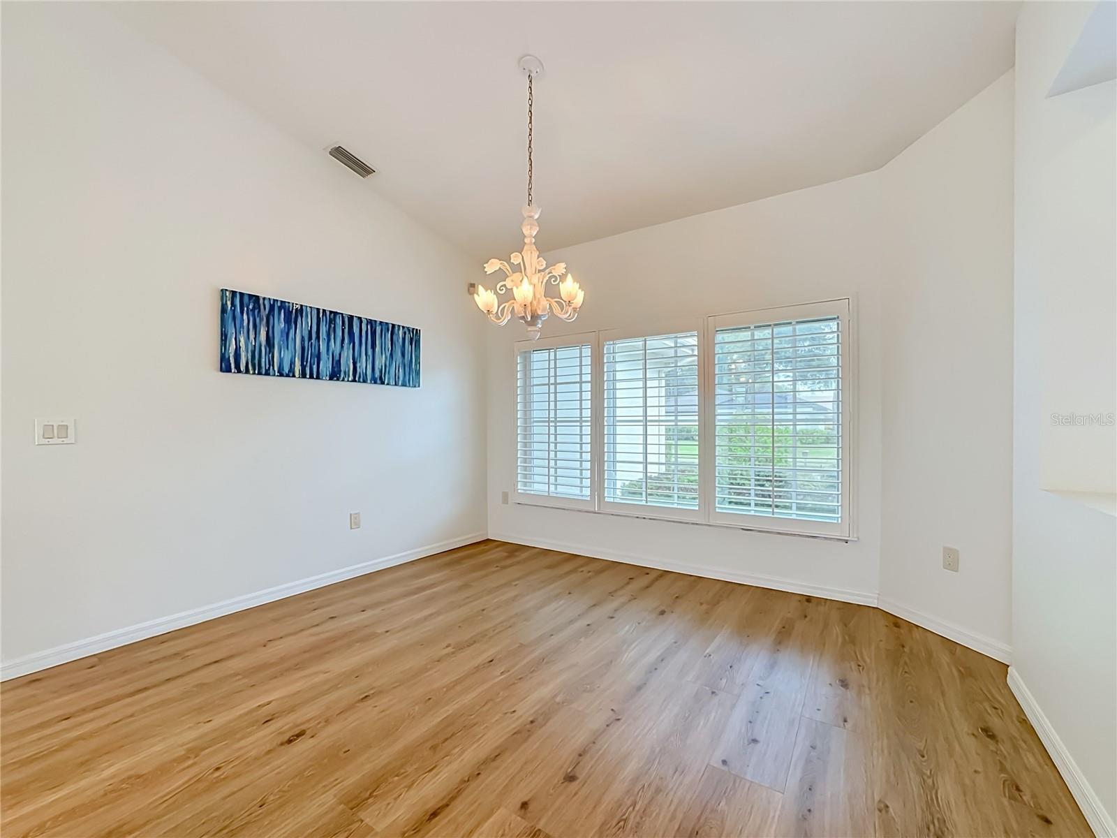 4415 HIGHLAND OAKS CIR — photo 11