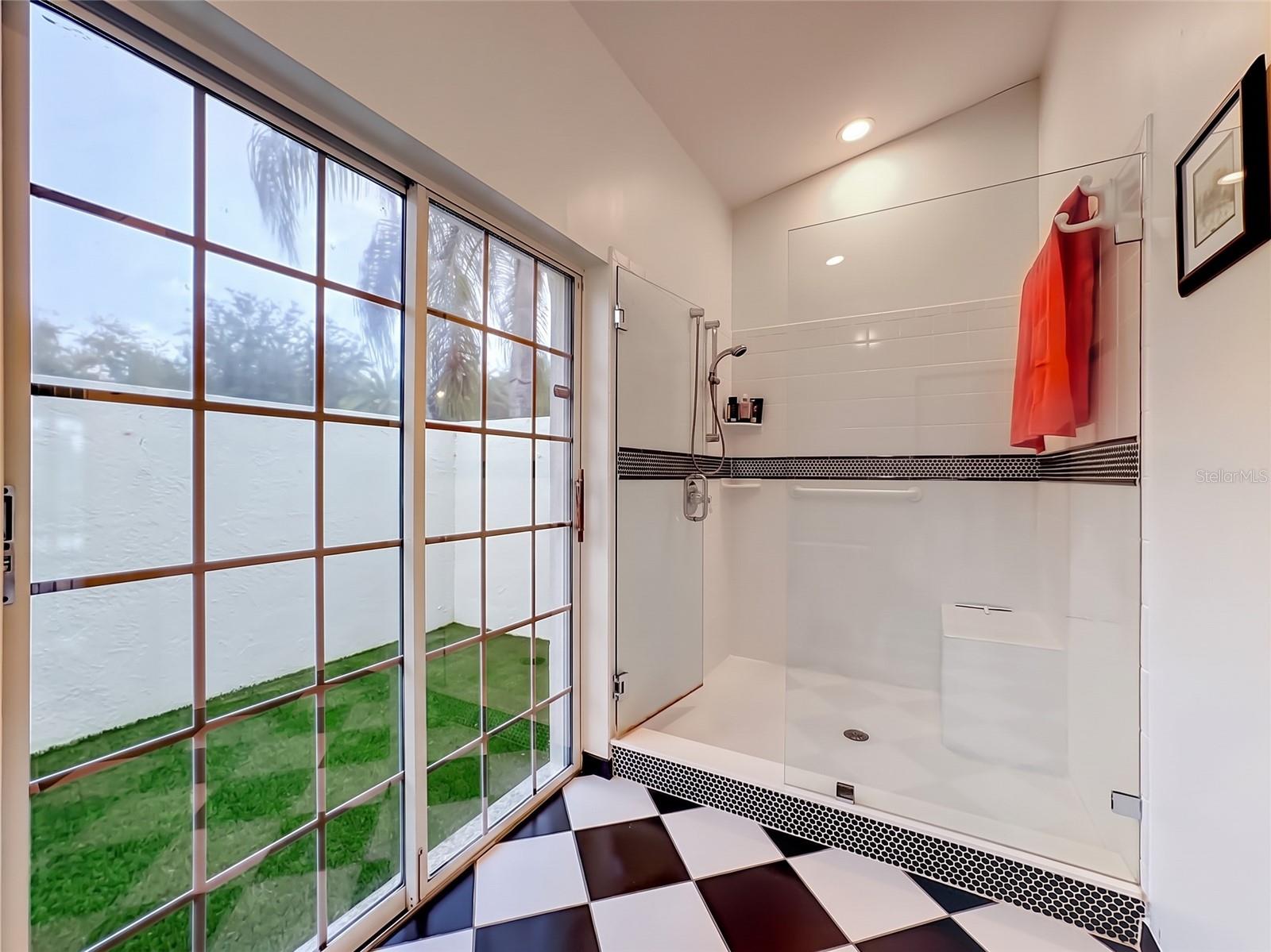 4415 HIGHLAND OAKS CIR — photo 32