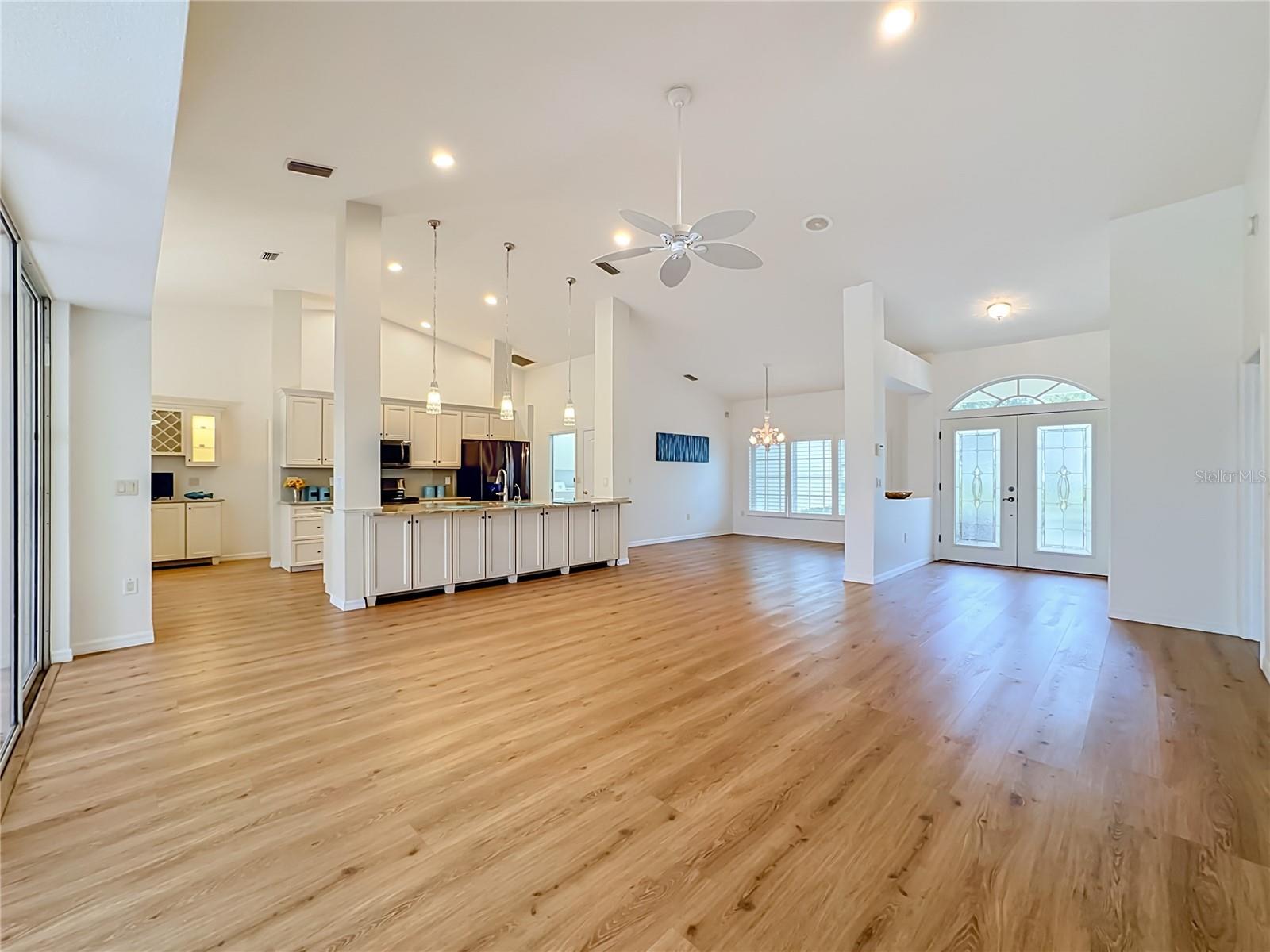 4415 HIGHLAND OAKS CIR — photo 13