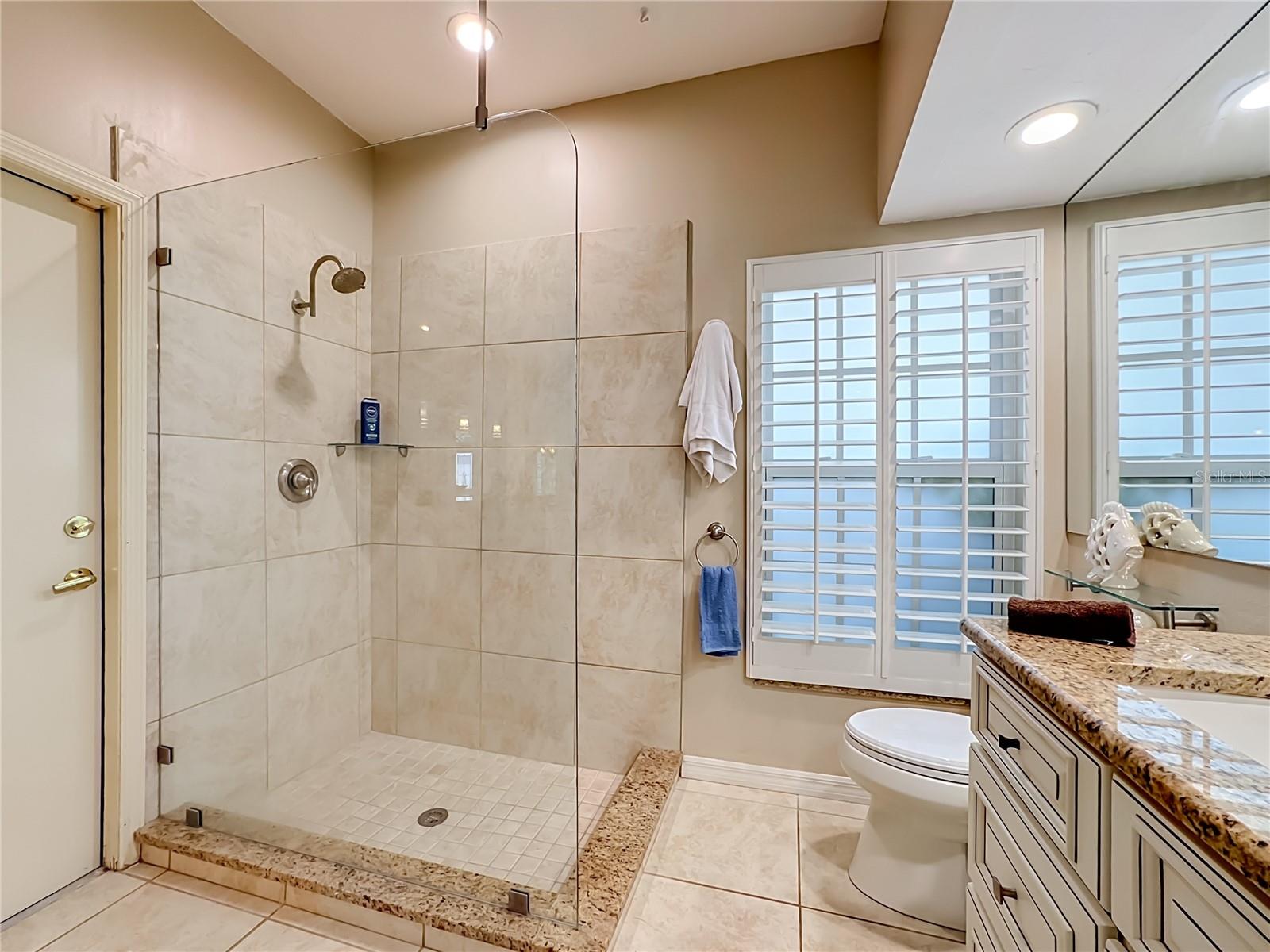 4415 HIGHLAND OAKS CIR — photo 45