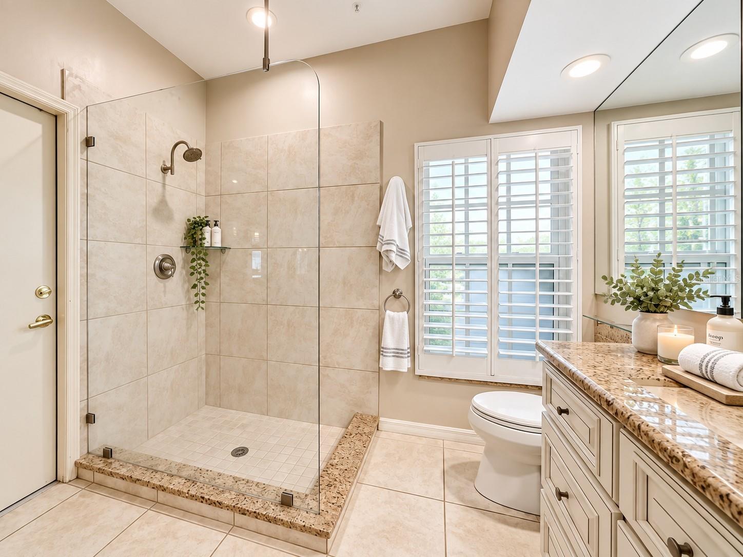 4415 HIGHLAND OAKS CIR — photo 44