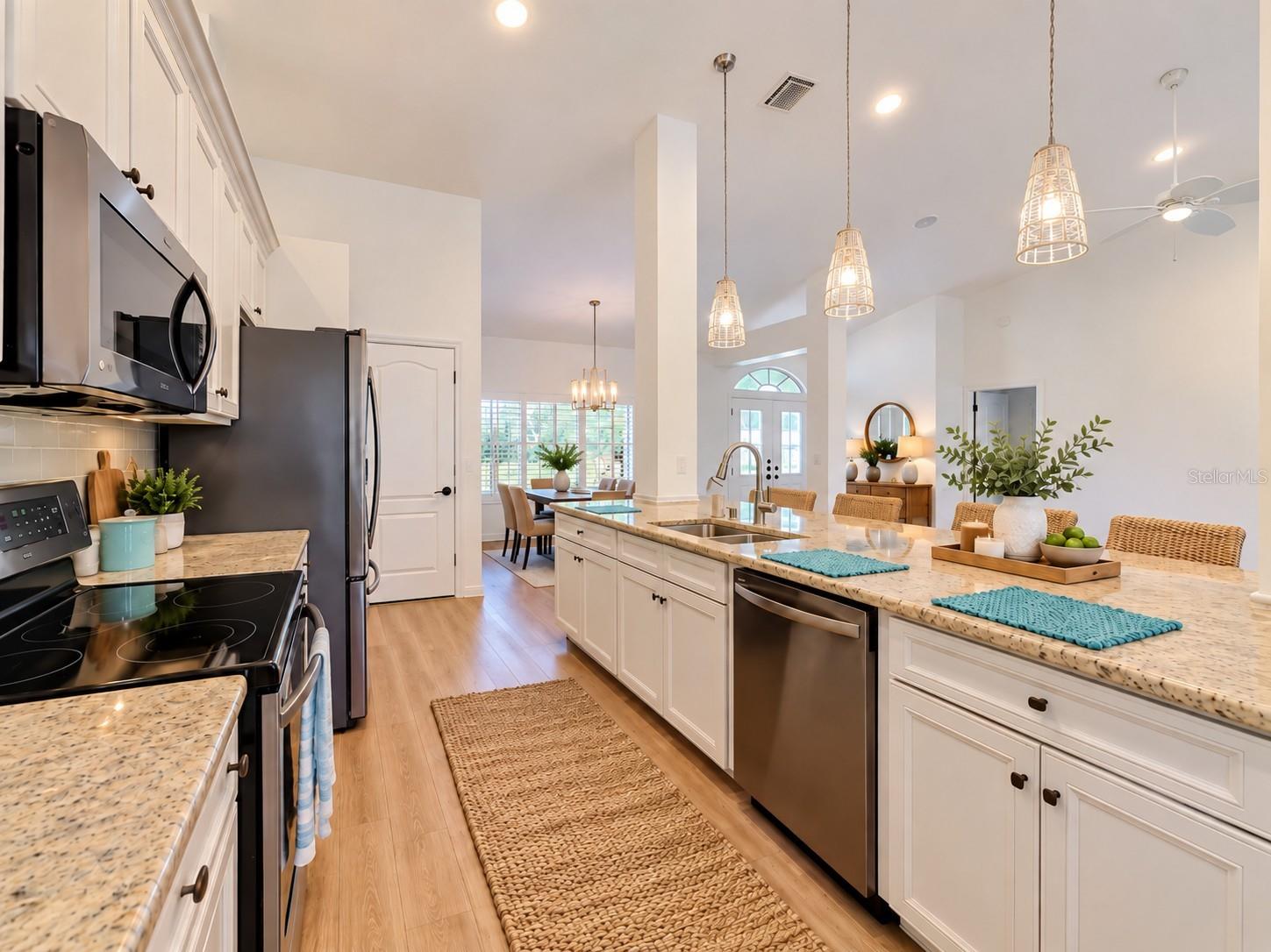 4415 HIGHLAND OAKS CIR — photo 18