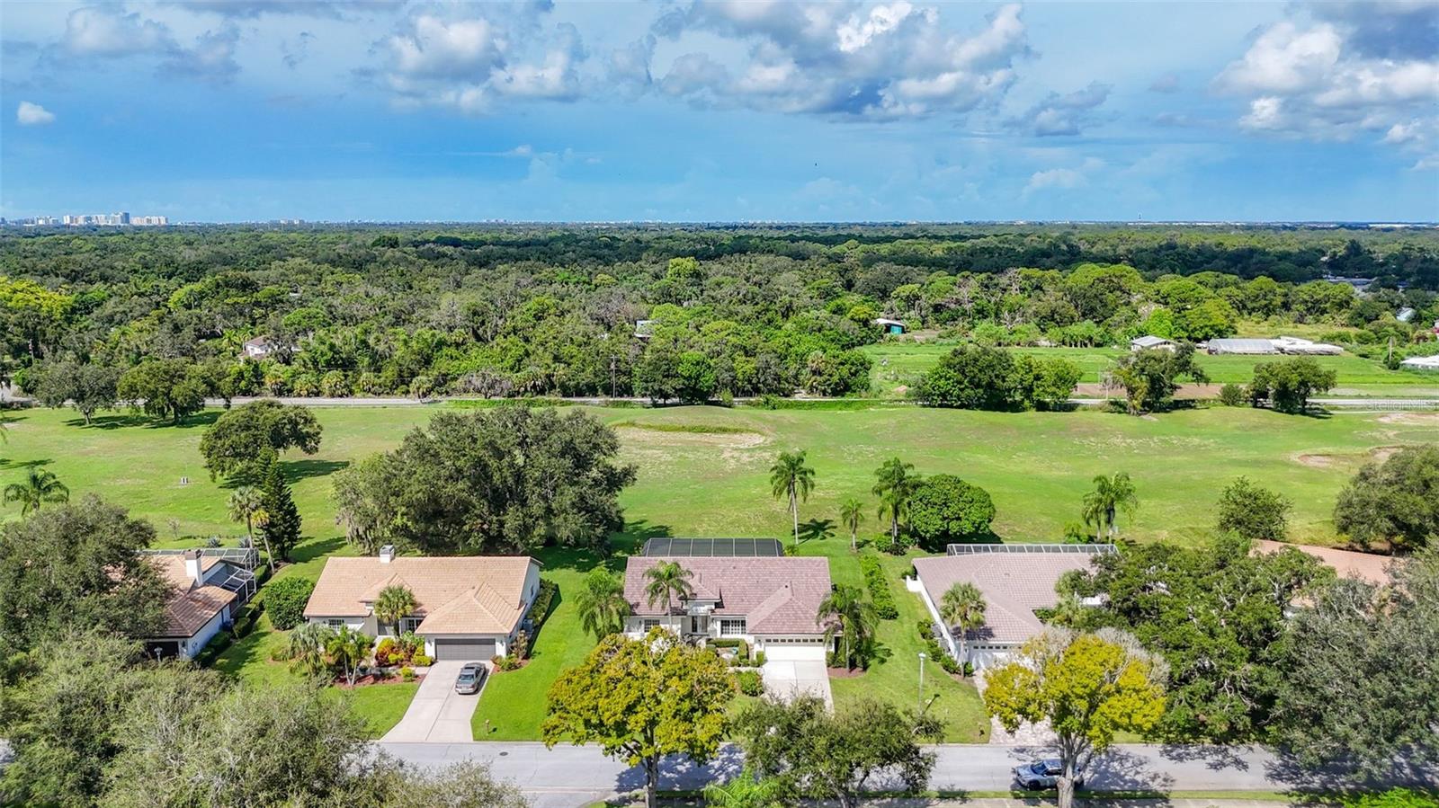 4415 HIGHLAND OAKS CIR — photo 3