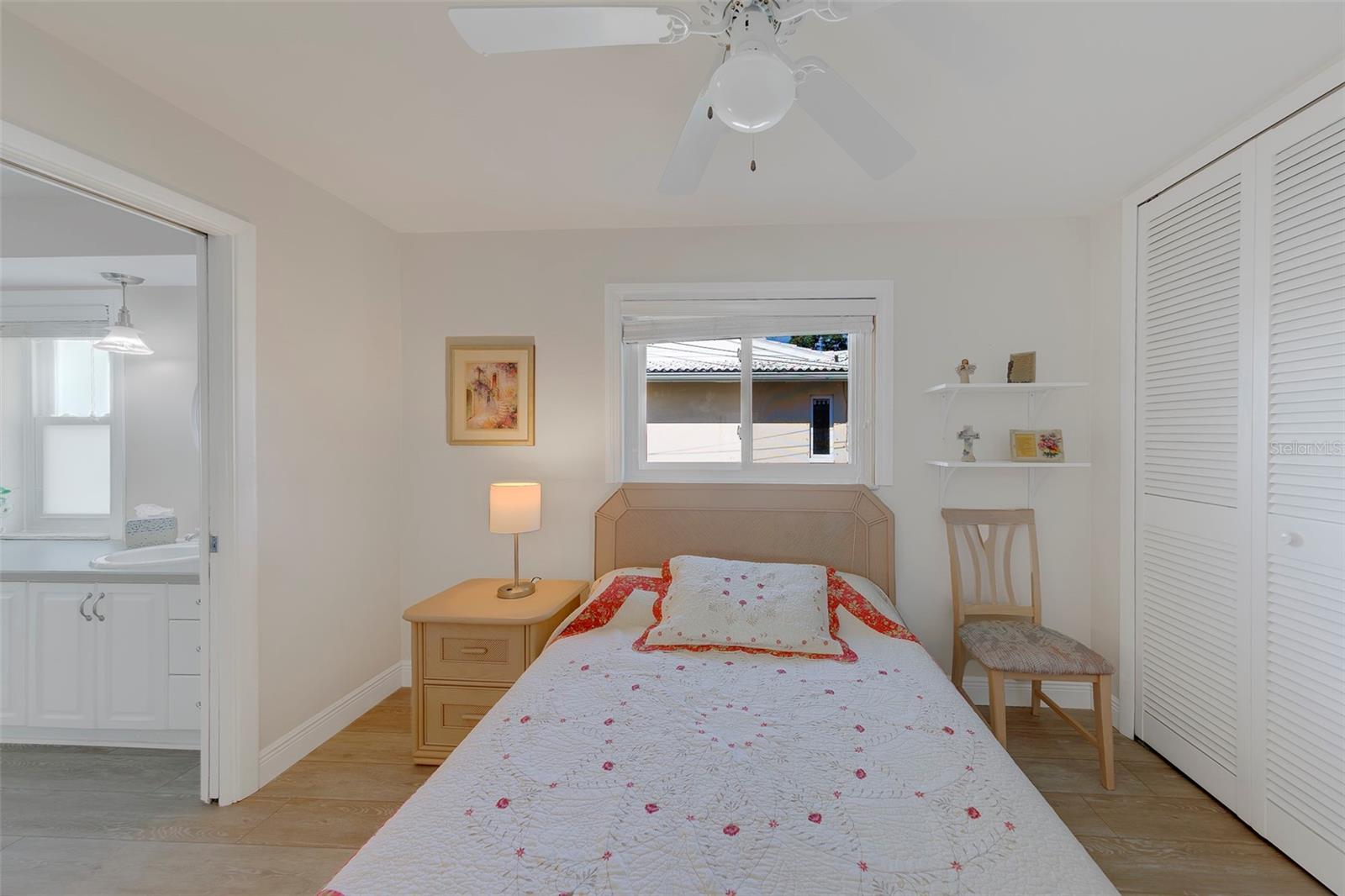 2061 ATTACHE CT — photo 39
