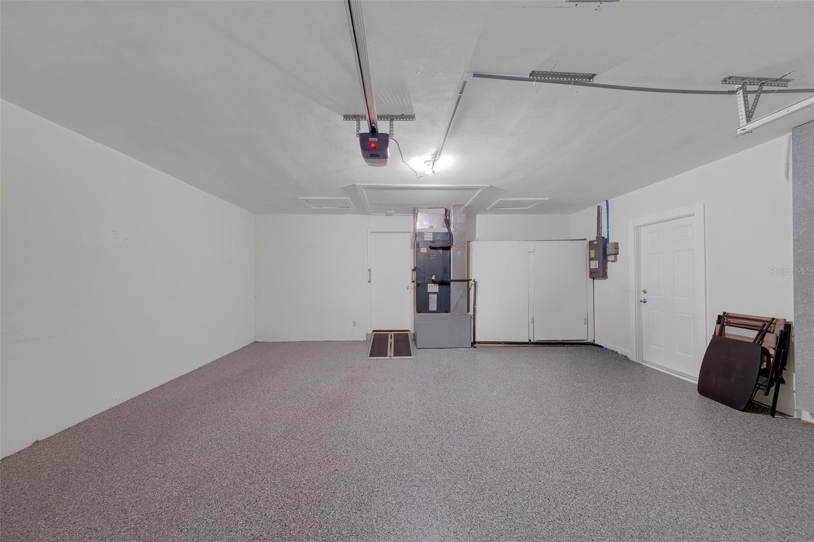 2061 ATTACHE CT — photo 47