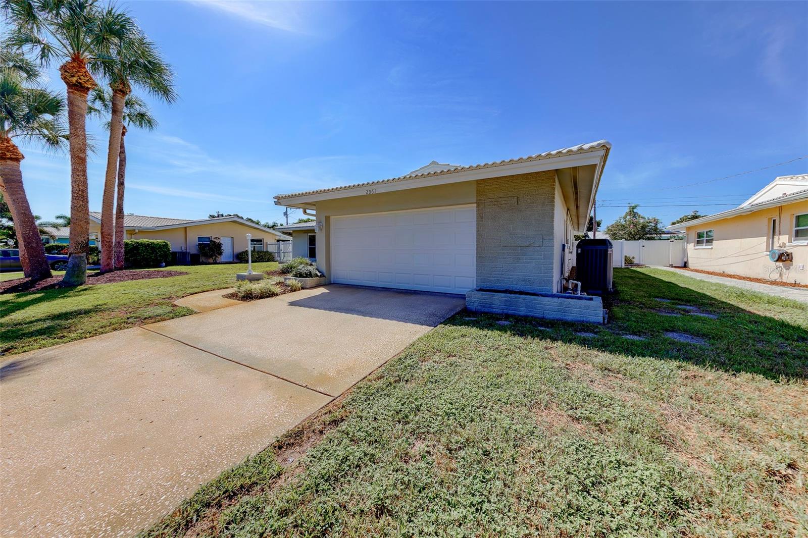 2061 ATTACHE CT — photo 62