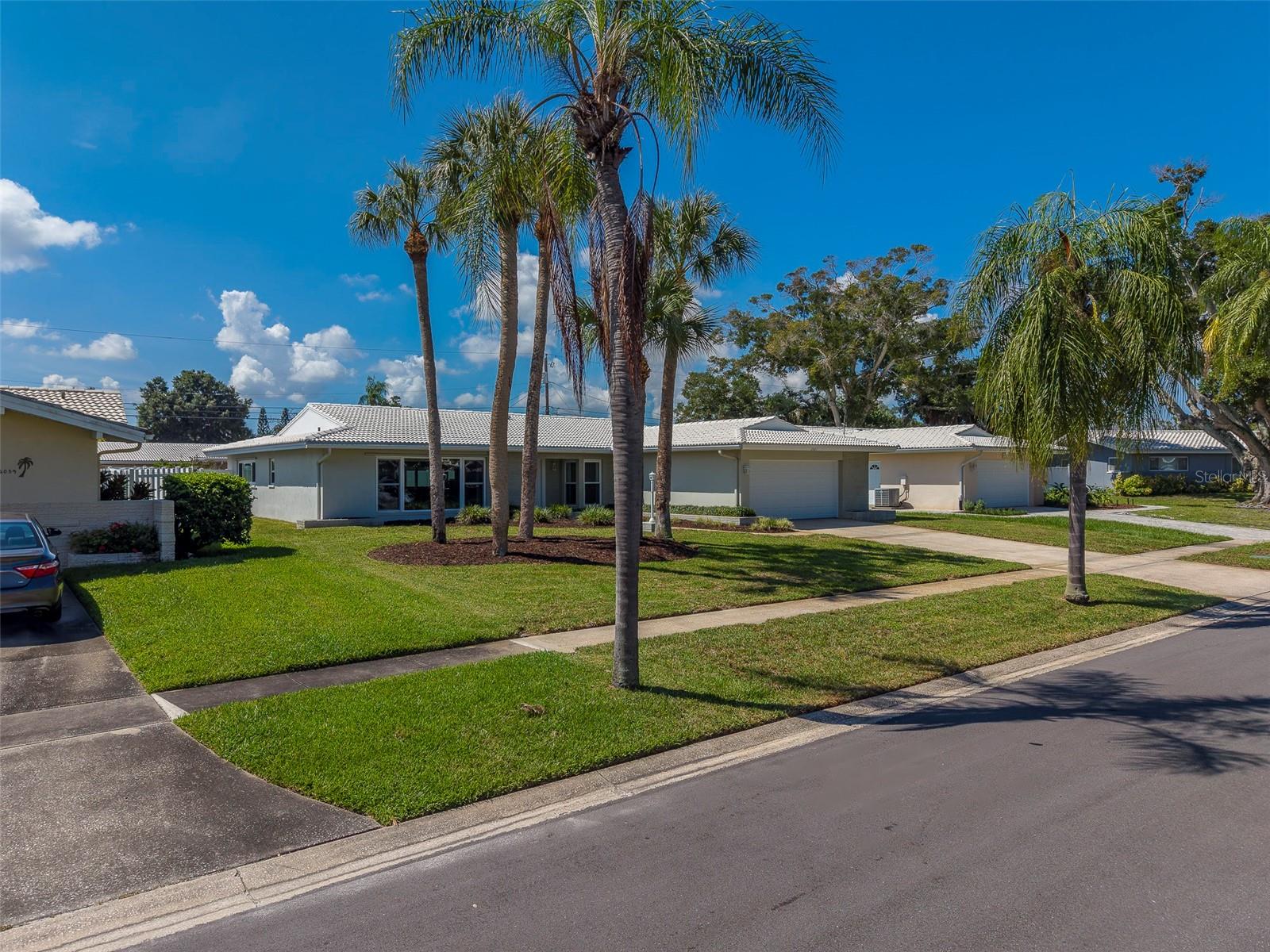 2061 ATTACHE CT — photo 63