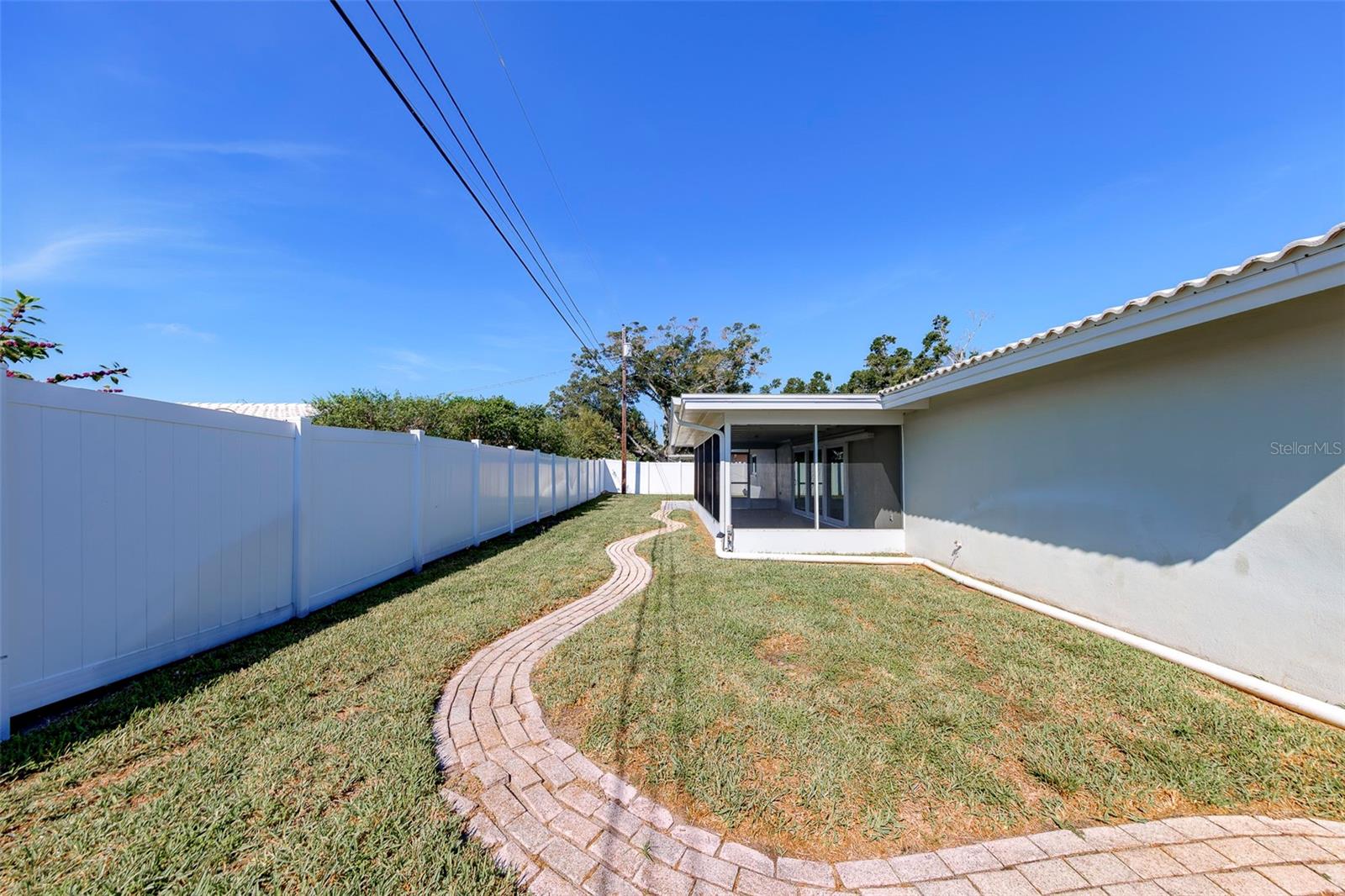 2061 ATTACHE CT — photo 60