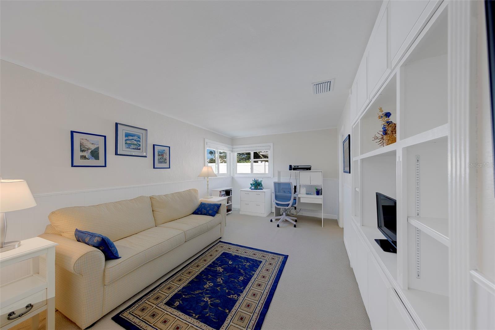 2061 ATTACHE CT — photo 31