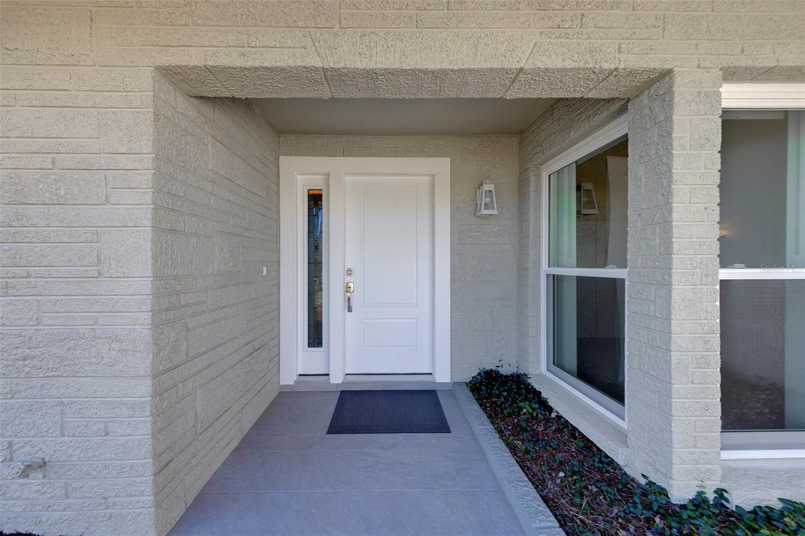 2061 ATTACHE CT — photo 2