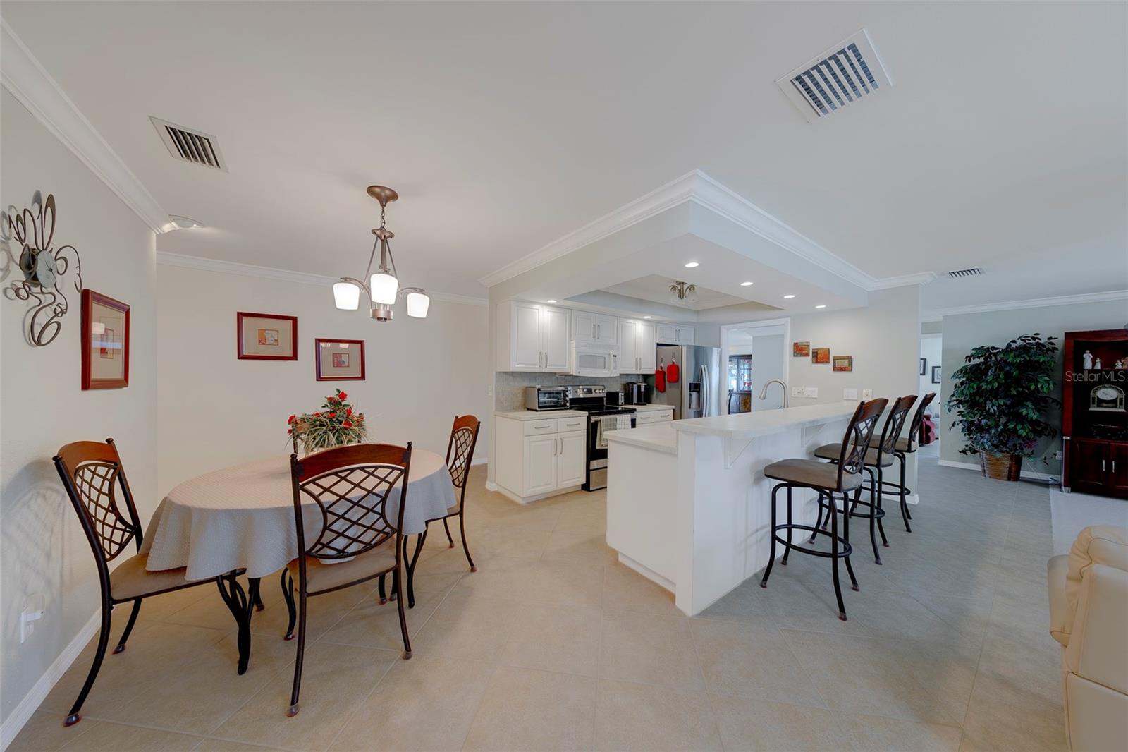 2061 ATTACHE CT — photo 23