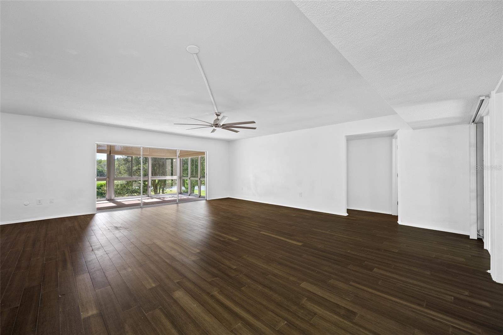16 COUNTRY CLUB DR #16 — photo 14