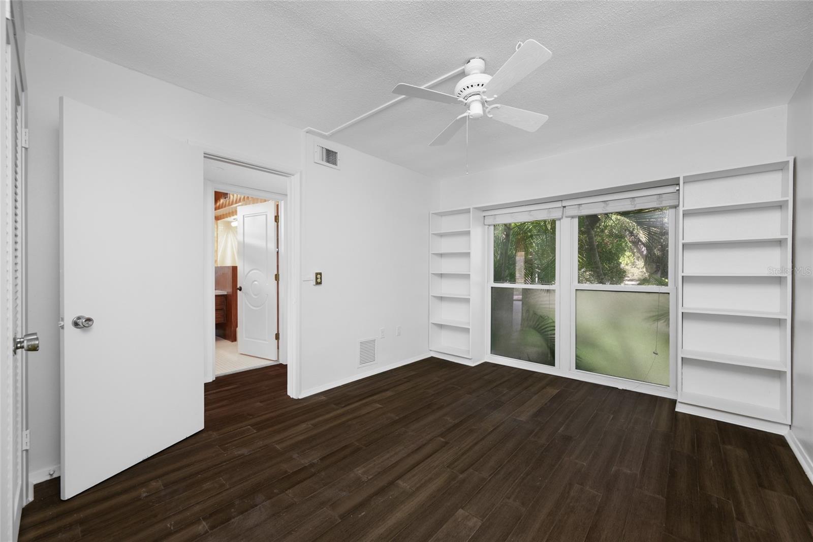16 COUNTRY CLUB DR #16 — photo 28
