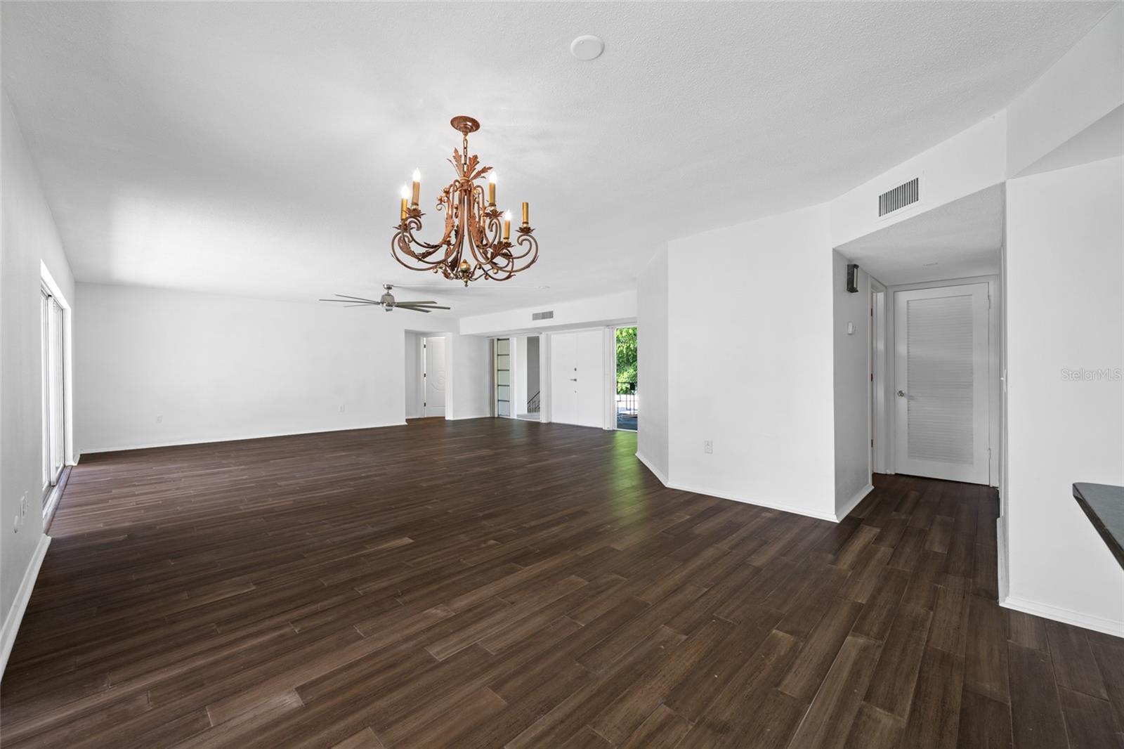 16 COUNTRY CLUB DR #16 — photo 19