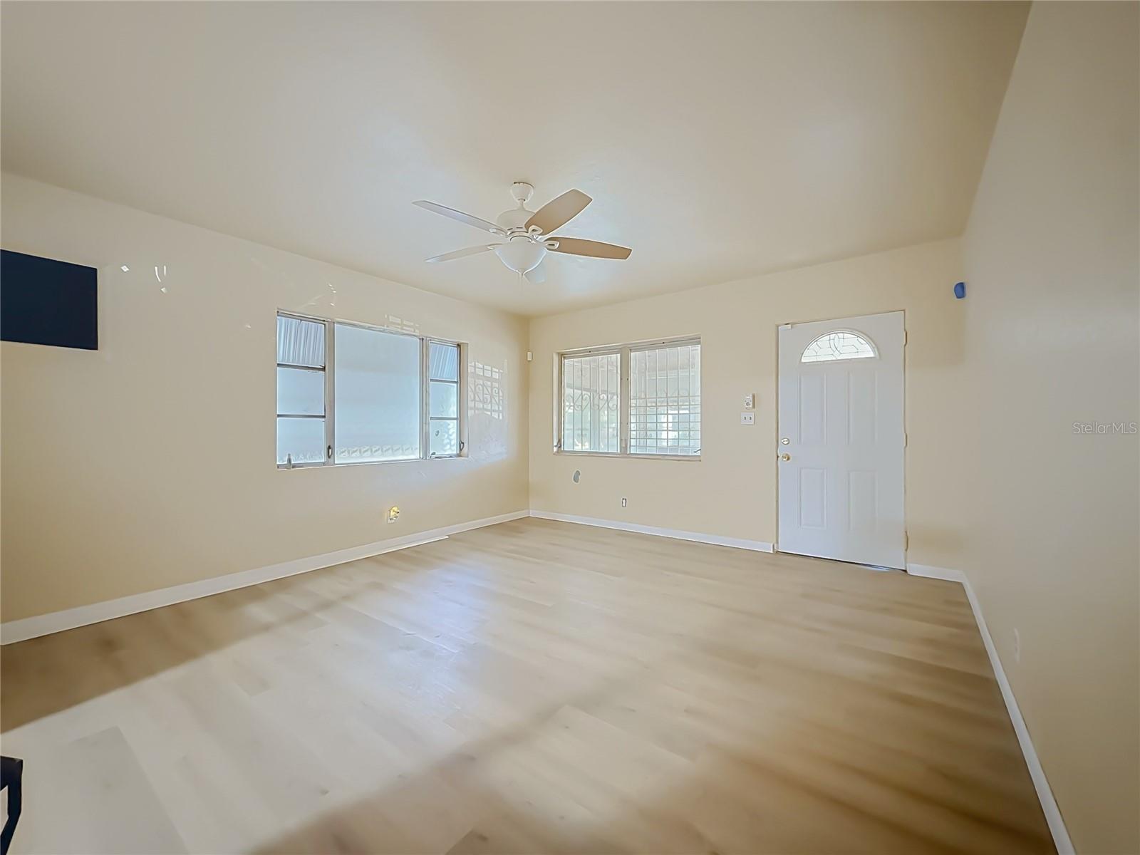 2121 10TH ST S — photo 34