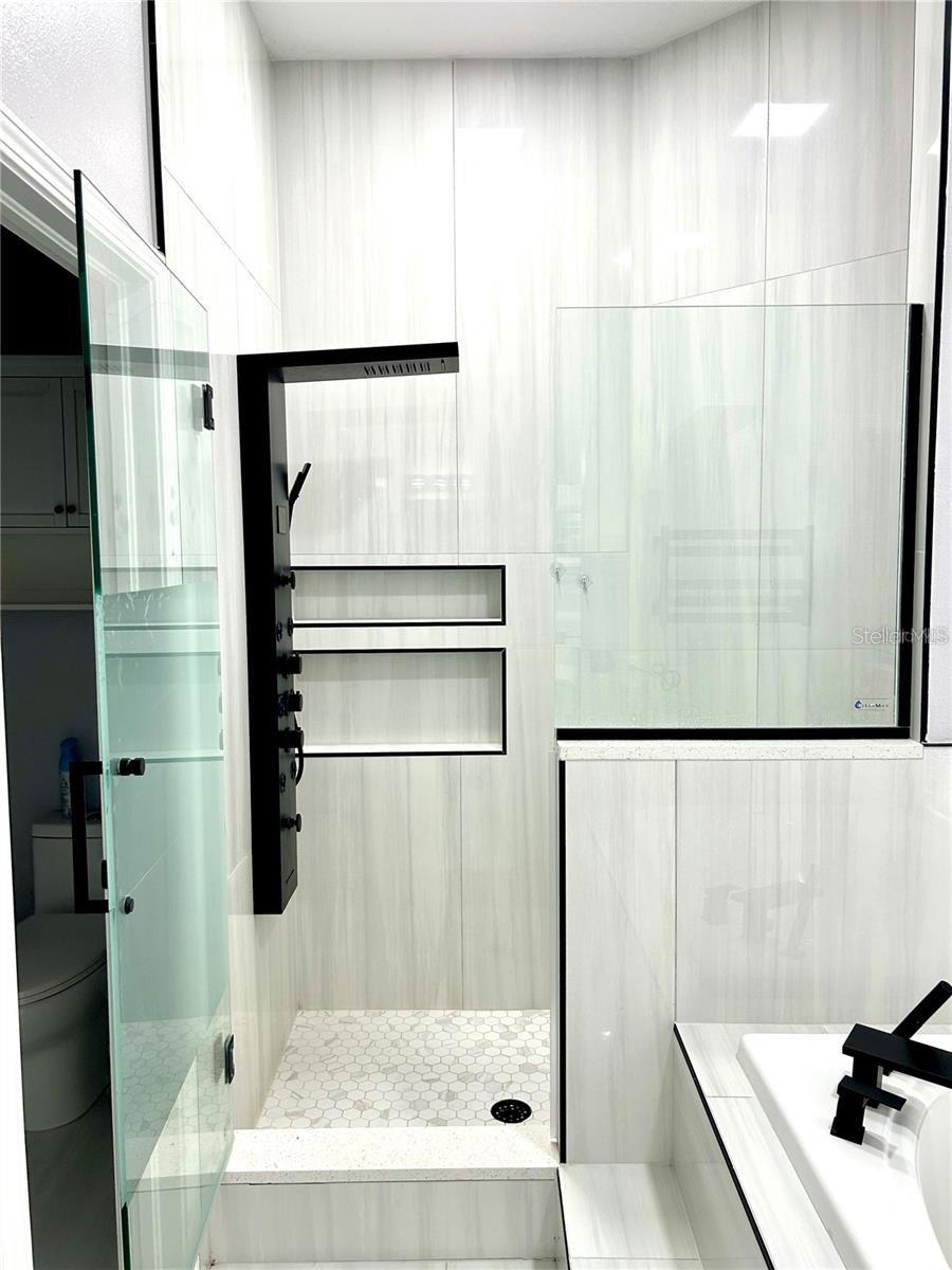 12221 ANNE KENIA DR — photo 33