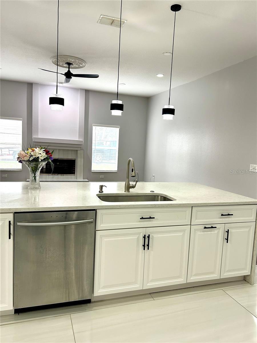 12221 ANNE KENIA DR — photo 13