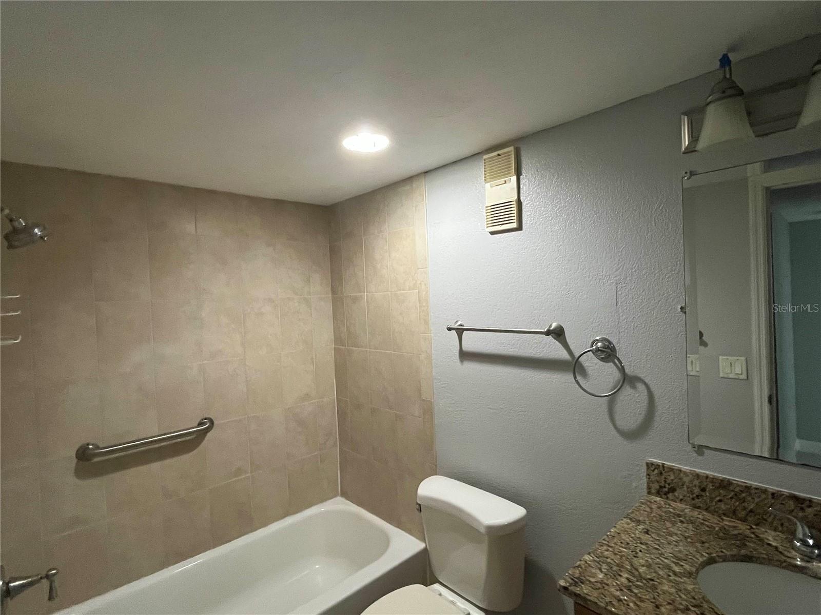 2740 COCONUT BAY LN LN #3310 (3J) — photo 11