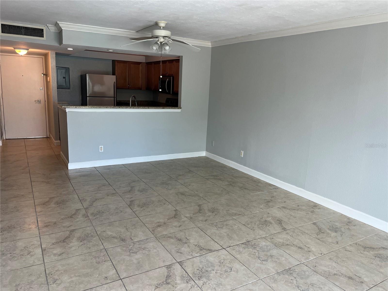 2740 COCONUT BAY LN LN #3310 (3J) — photo 4