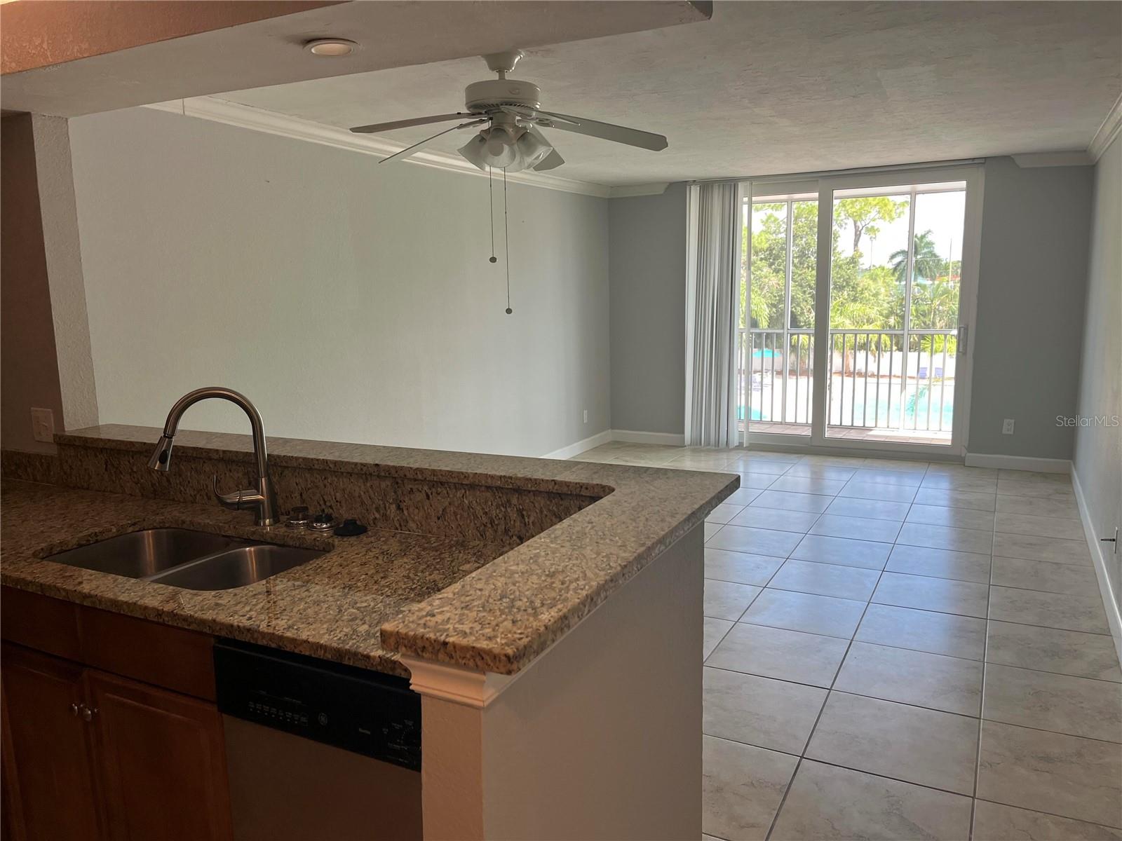 2740 COCONUT BAY LN LN #3310 (3J) — photo 2
