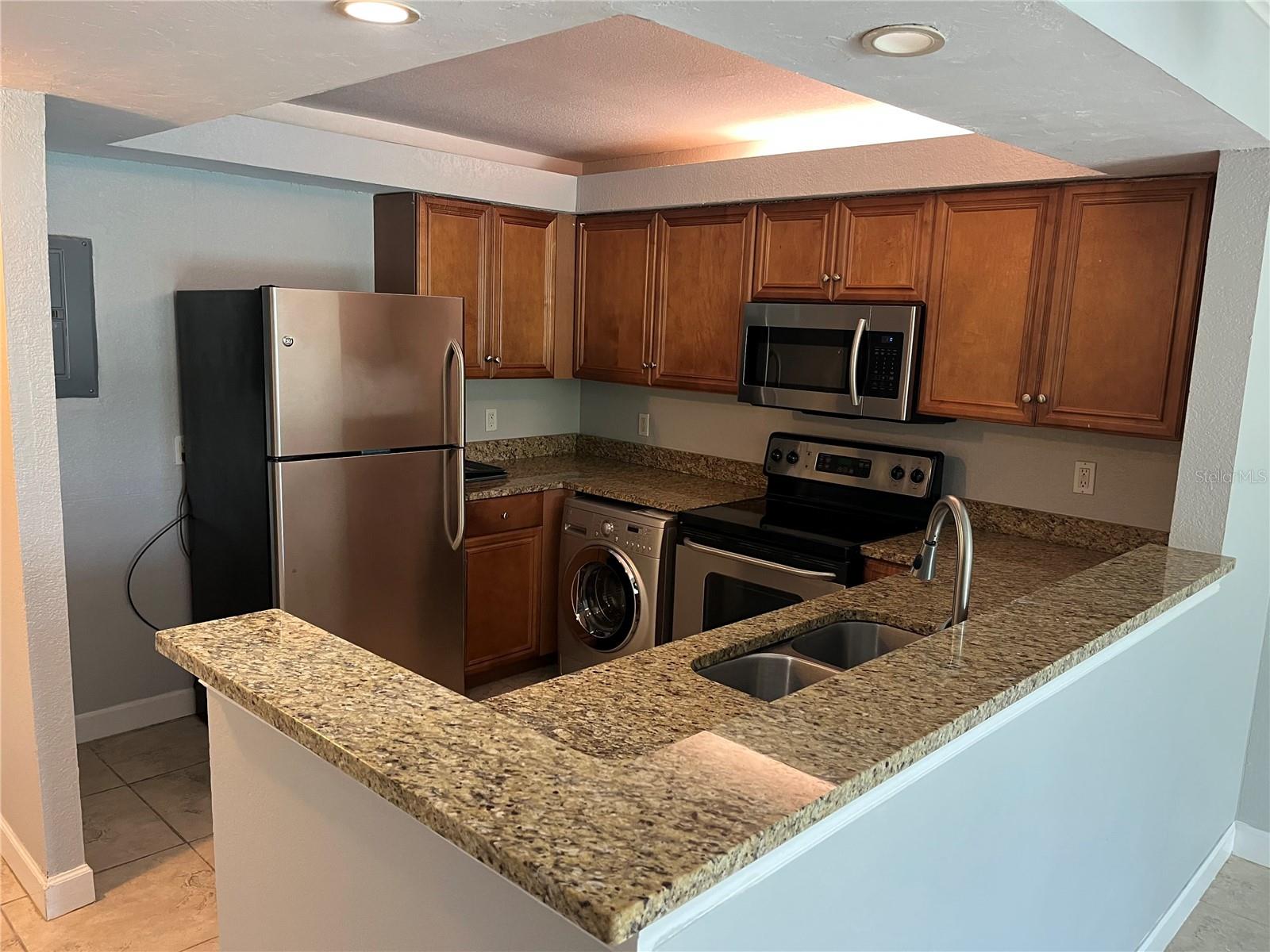 2740 COCONUT BAY LN LN #3310 (3J) — photo 3