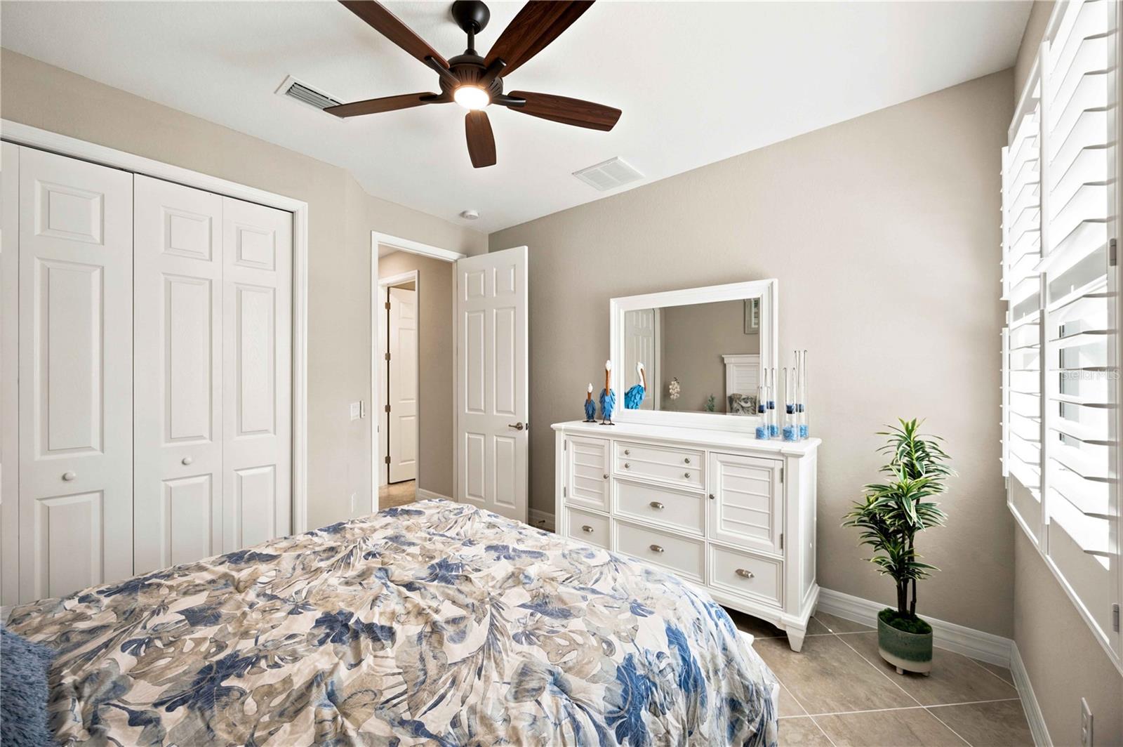 23535 WAVERLY CIR — photo 42