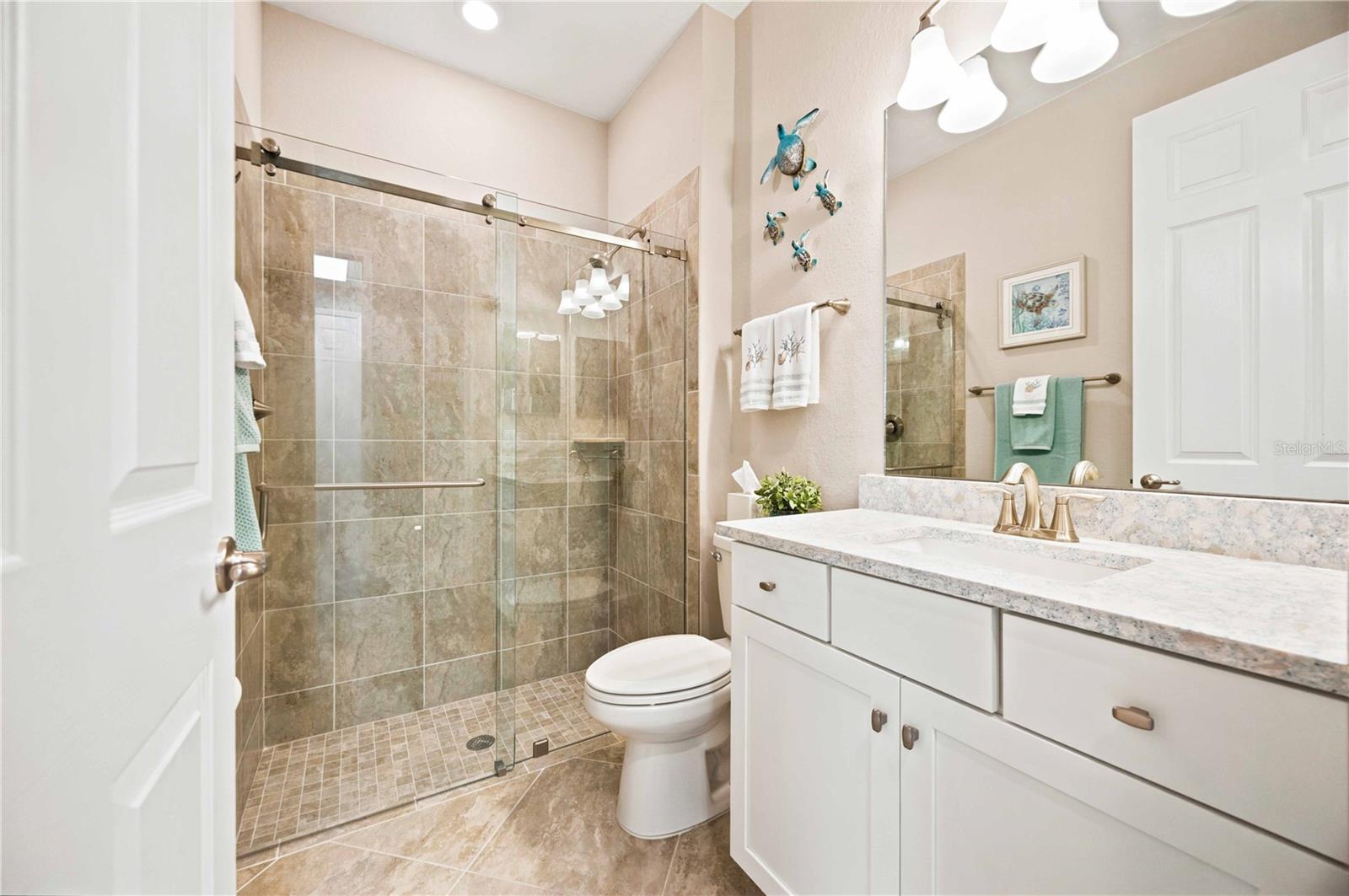 23535 WAVERLY CIR — photo 41