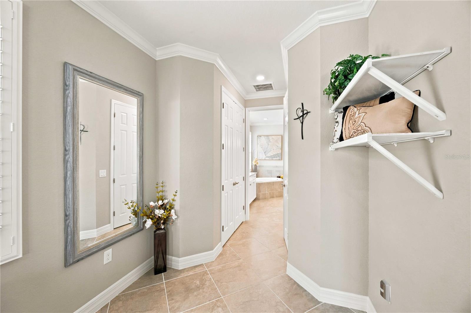 23535 WAVERLY CIR — photo 35