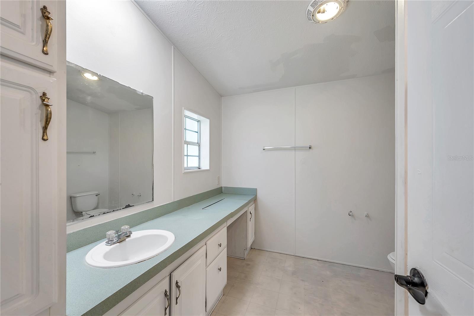 7405 WILLIAMS RD — photo 85