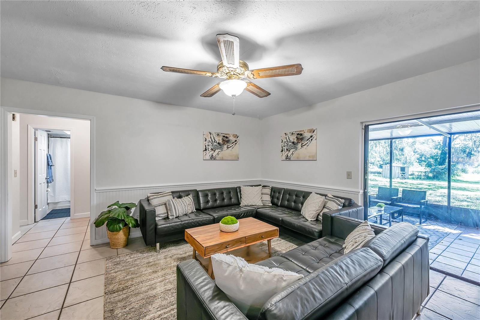 7405 WILLIAMS RD — photo 29