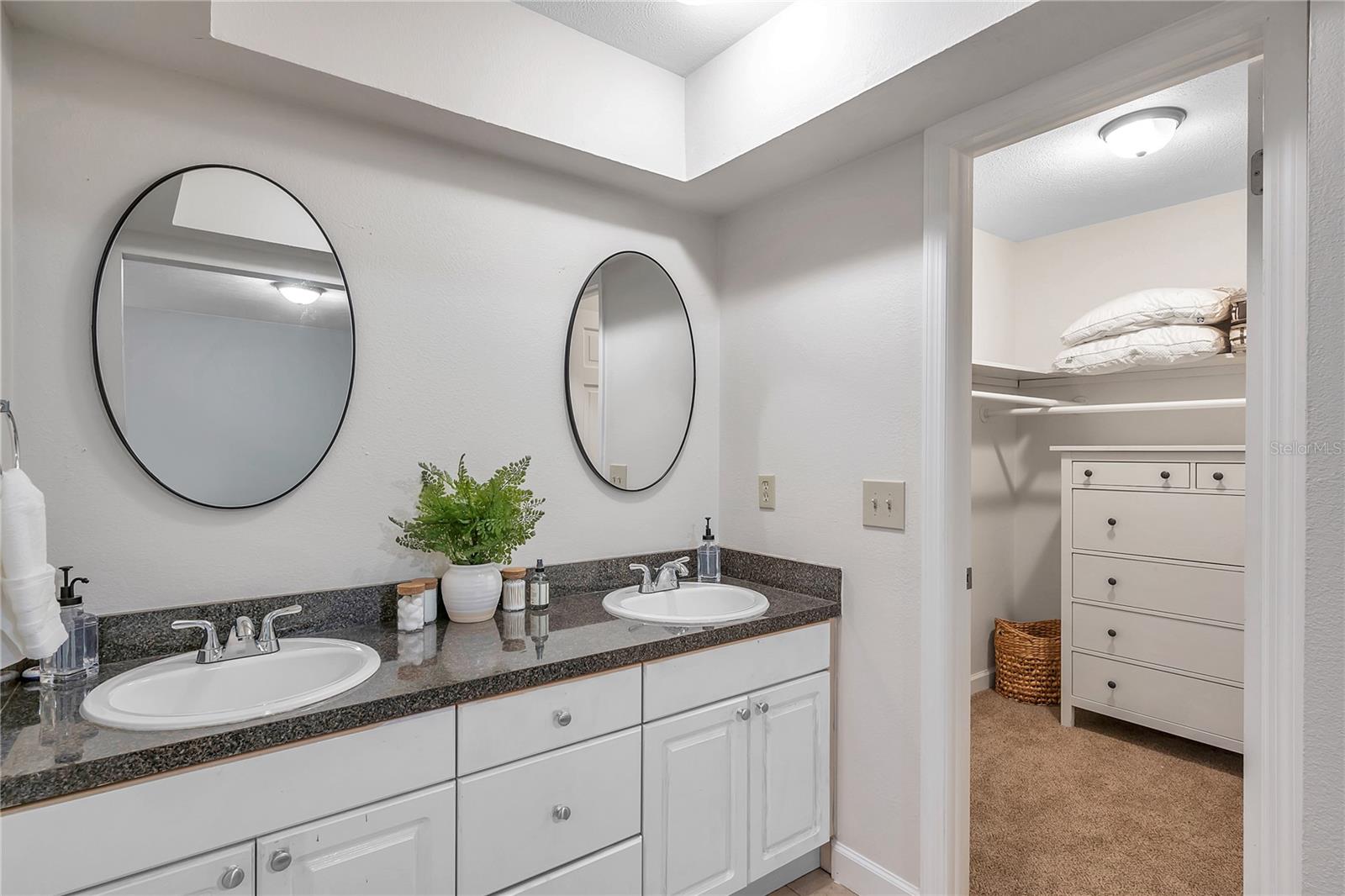 7405 WILLIAMS RD — photo 39