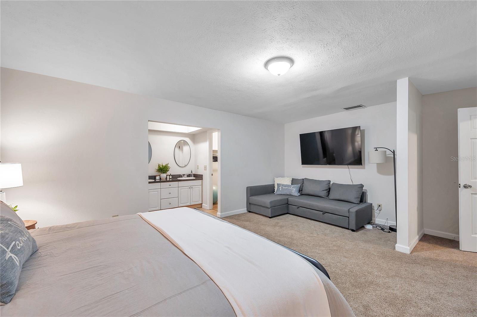 7405 WILLIAMS RD — photo 33