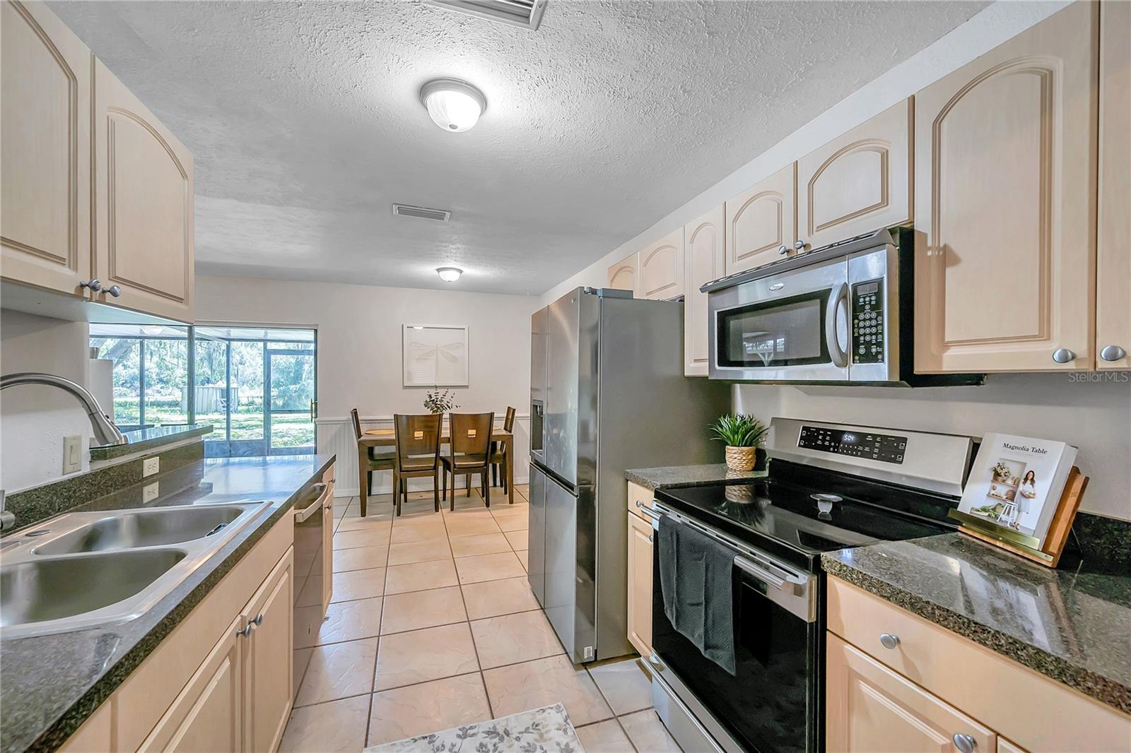 7405 WILLIAMS RD — photo 22