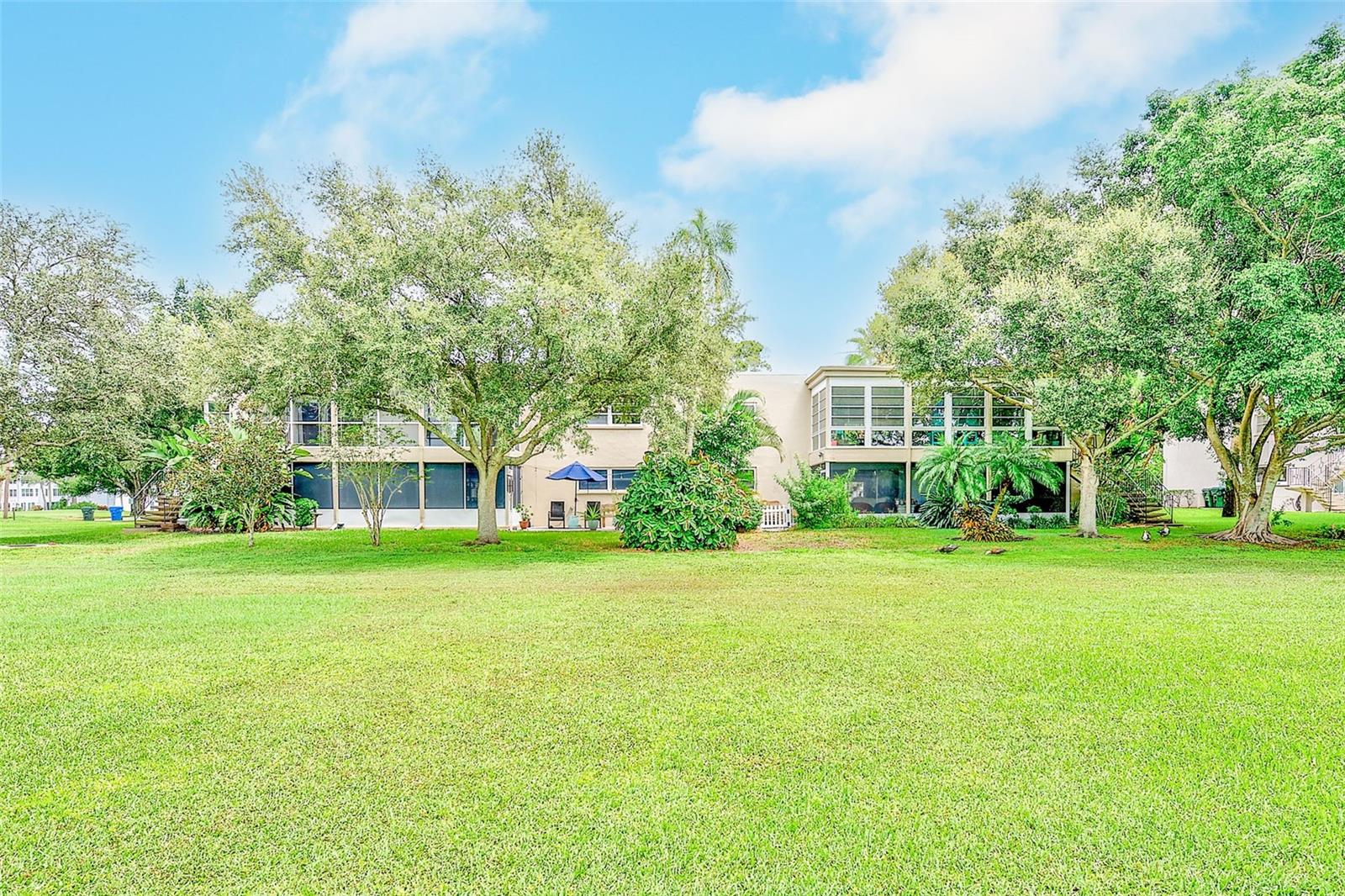 25 COUNTRY CLUB DR — photo 36
