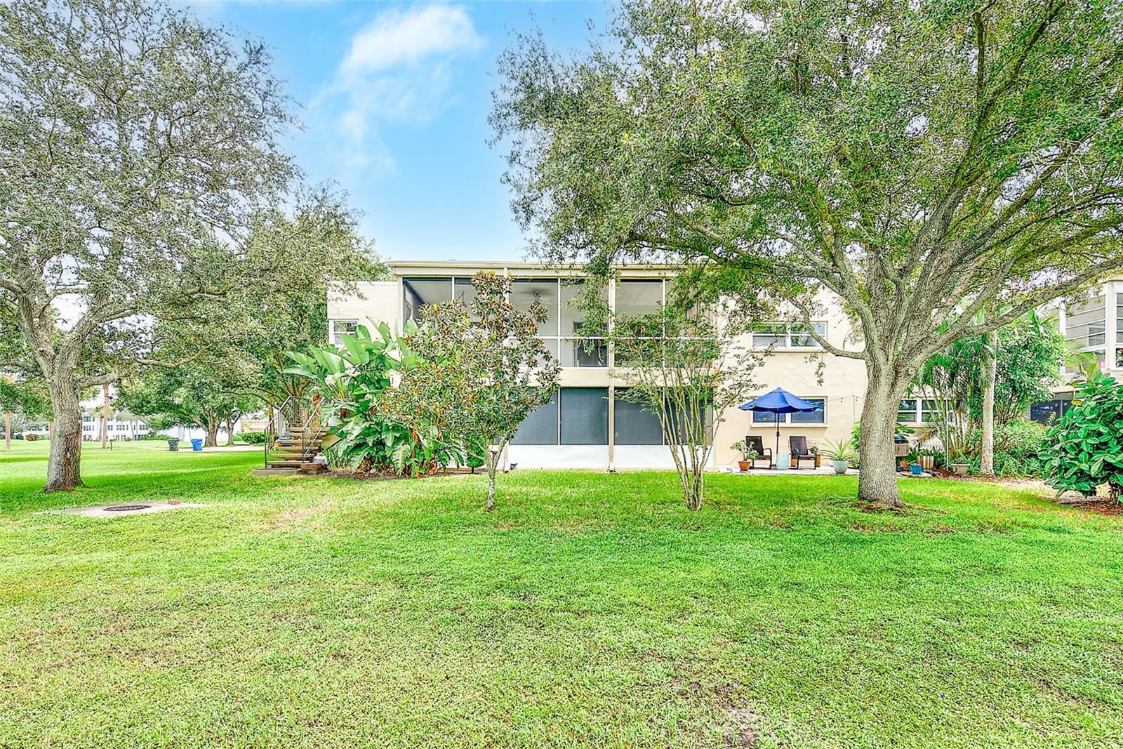 25 COUNTRY CLUB DR — photo 33