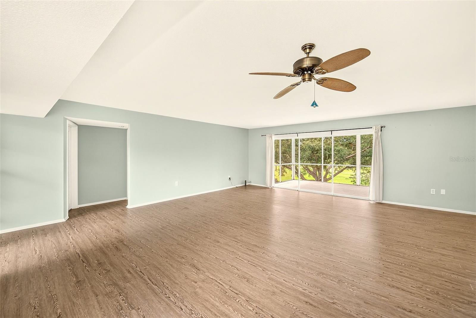 25 COUNTRY CLUB DR — photo 9