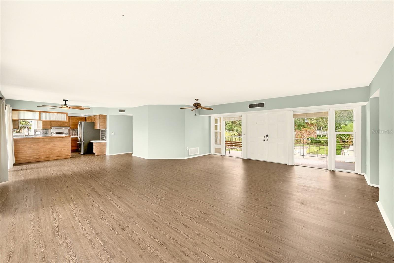 25 COUNTRY CLUB DR — photo 4