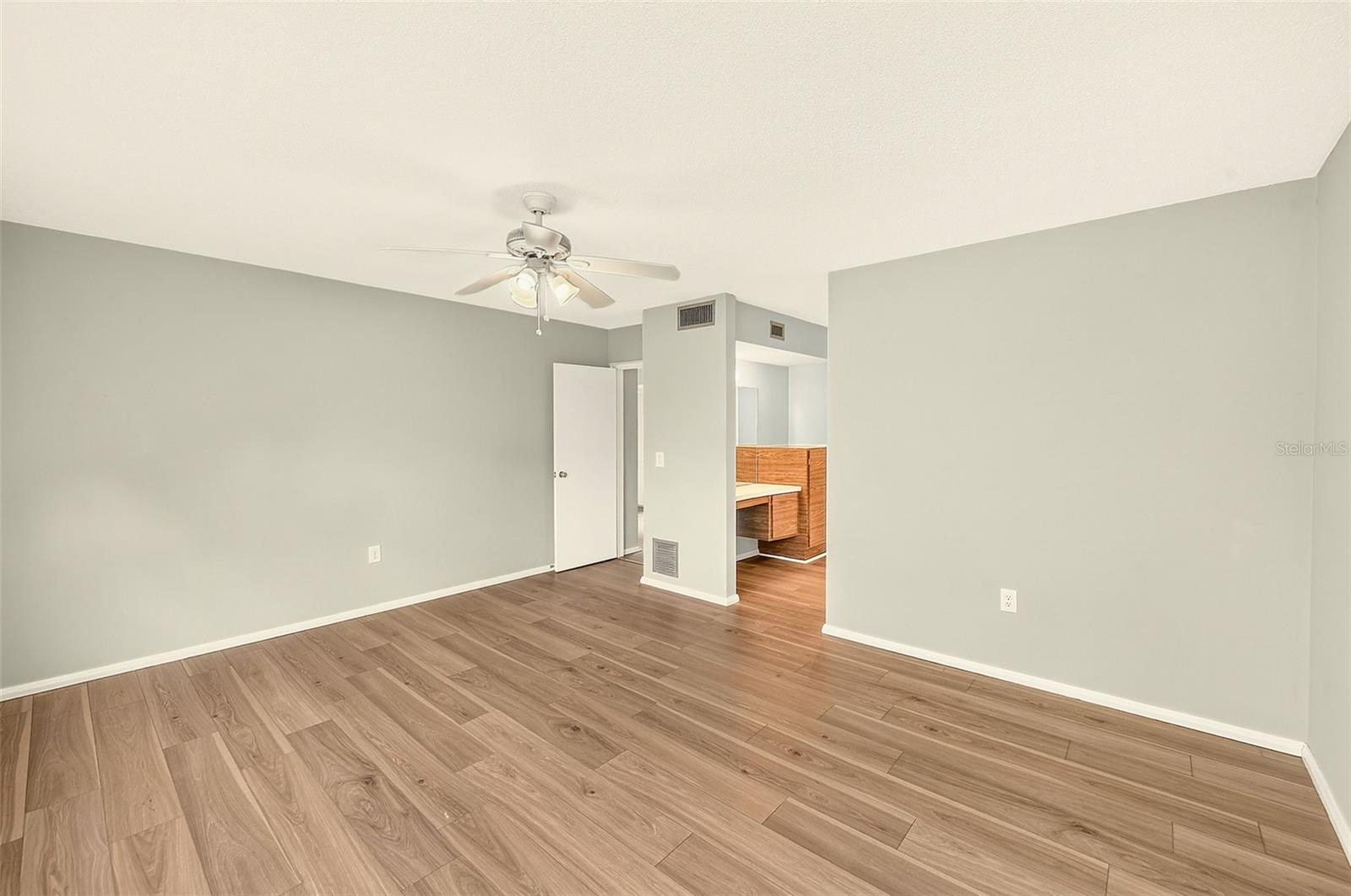25 COUNTRY CLUB DR — photo 23