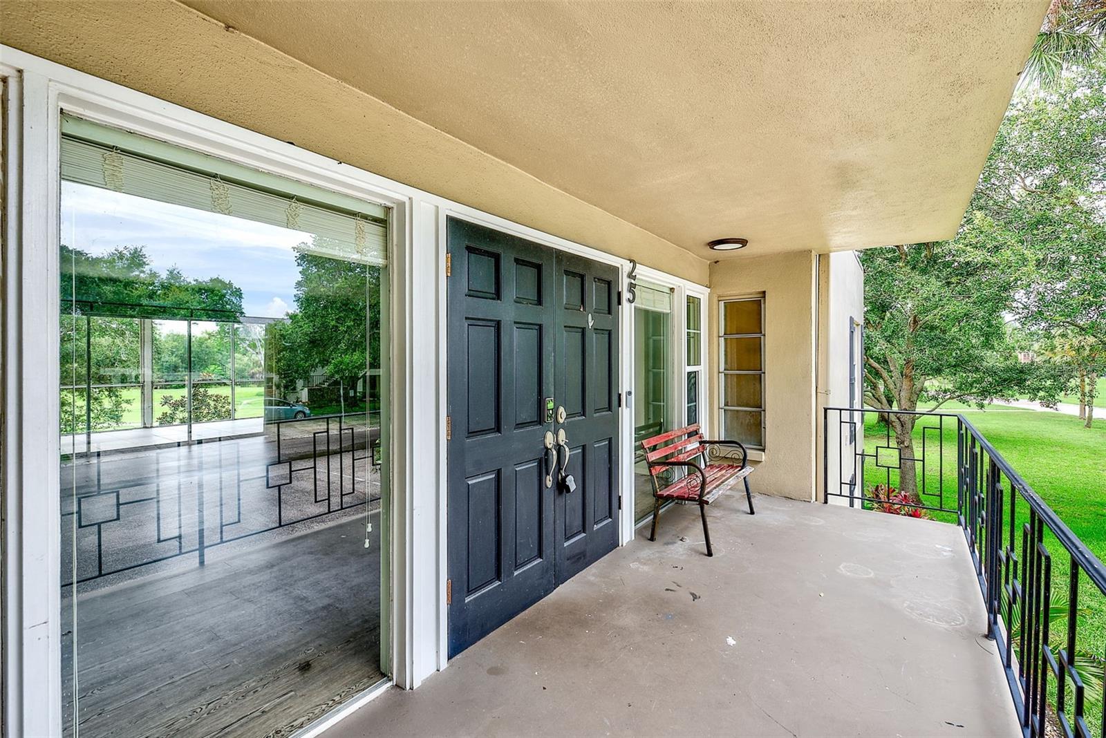 25 COUNTRY CLUB DR — photo 2