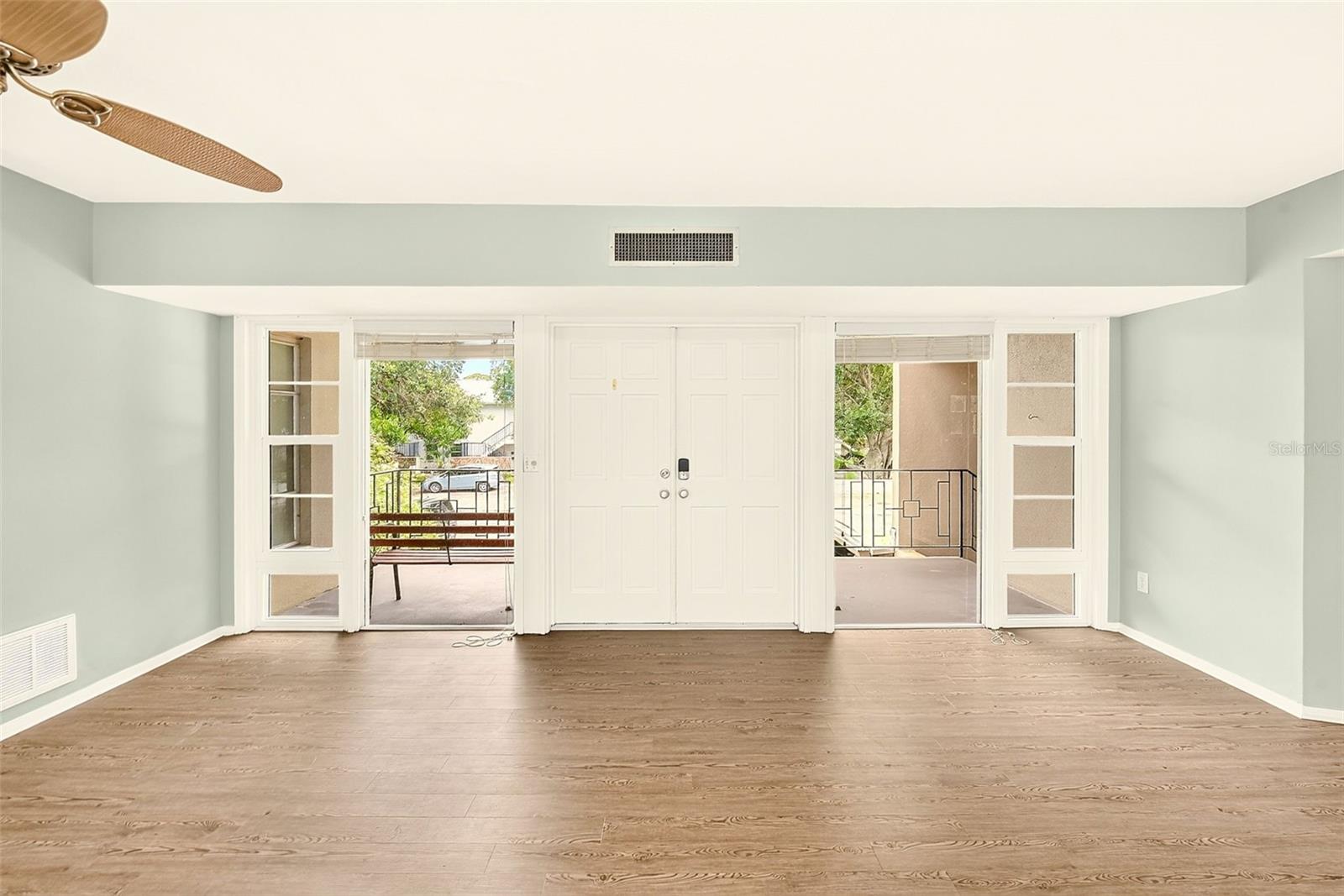 25 COUNTRY CLUB DR — photo 3
