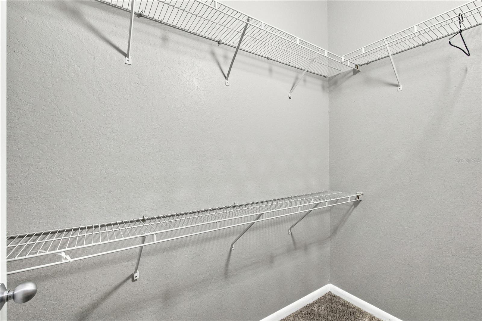 2410 W AZEELE ST #216 — photo 13