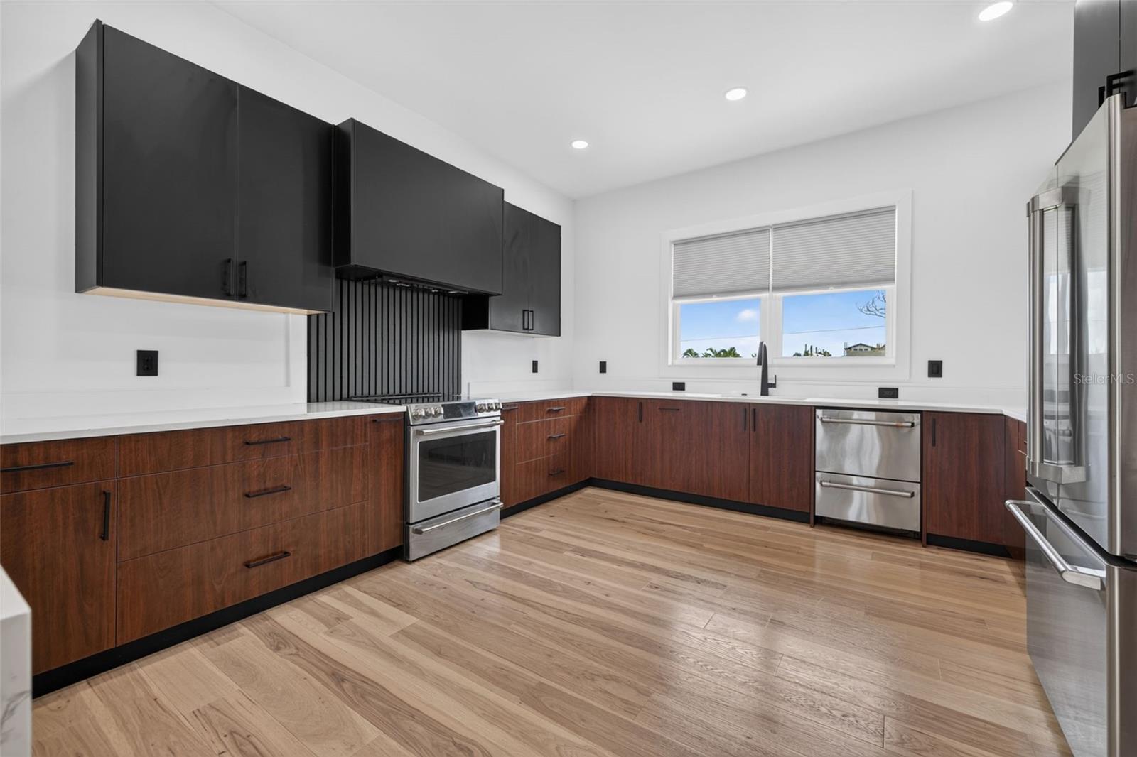 16210 3RD ST E — photo 12