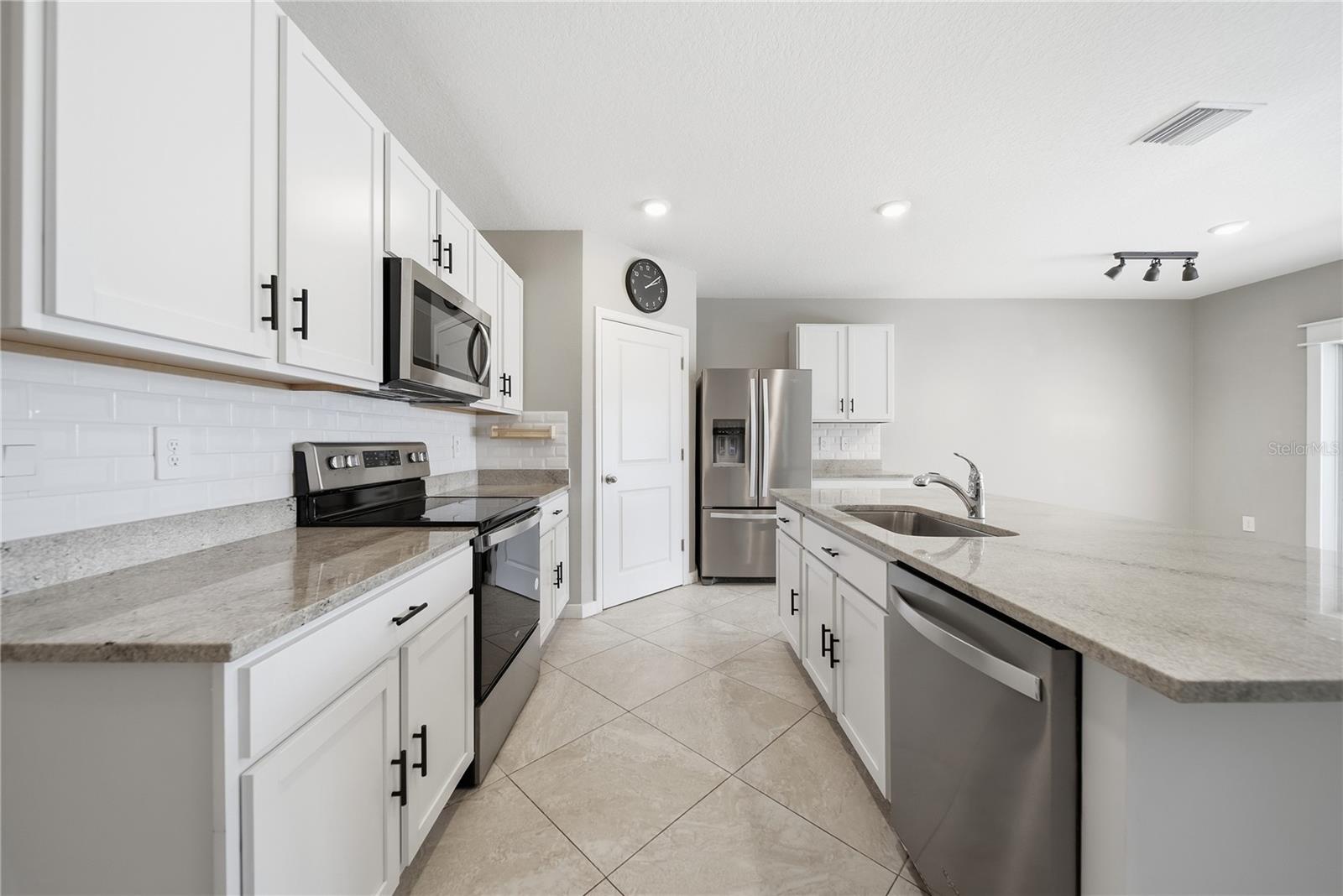 5120 VECCHIO CT — photo 11